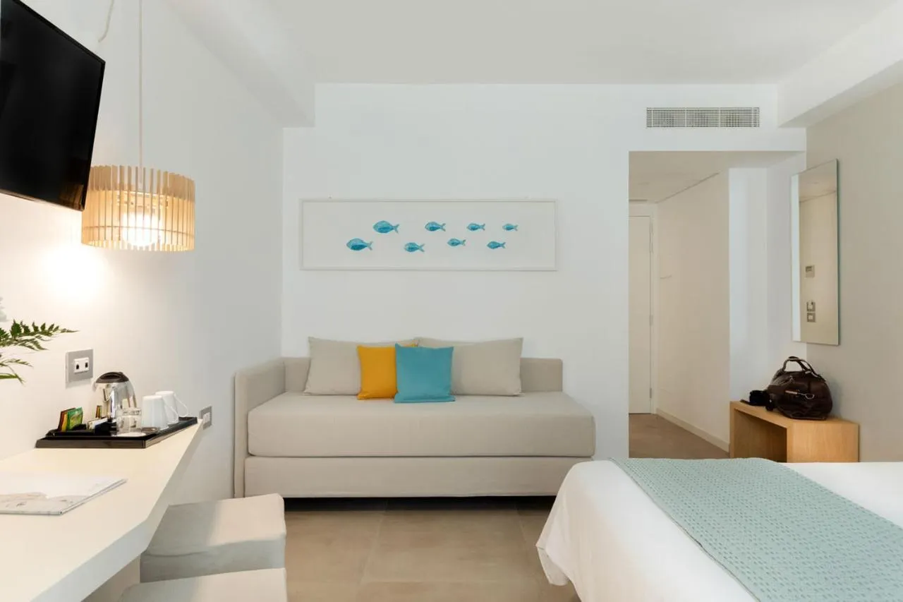 Bed in Albatros Beach Hotel