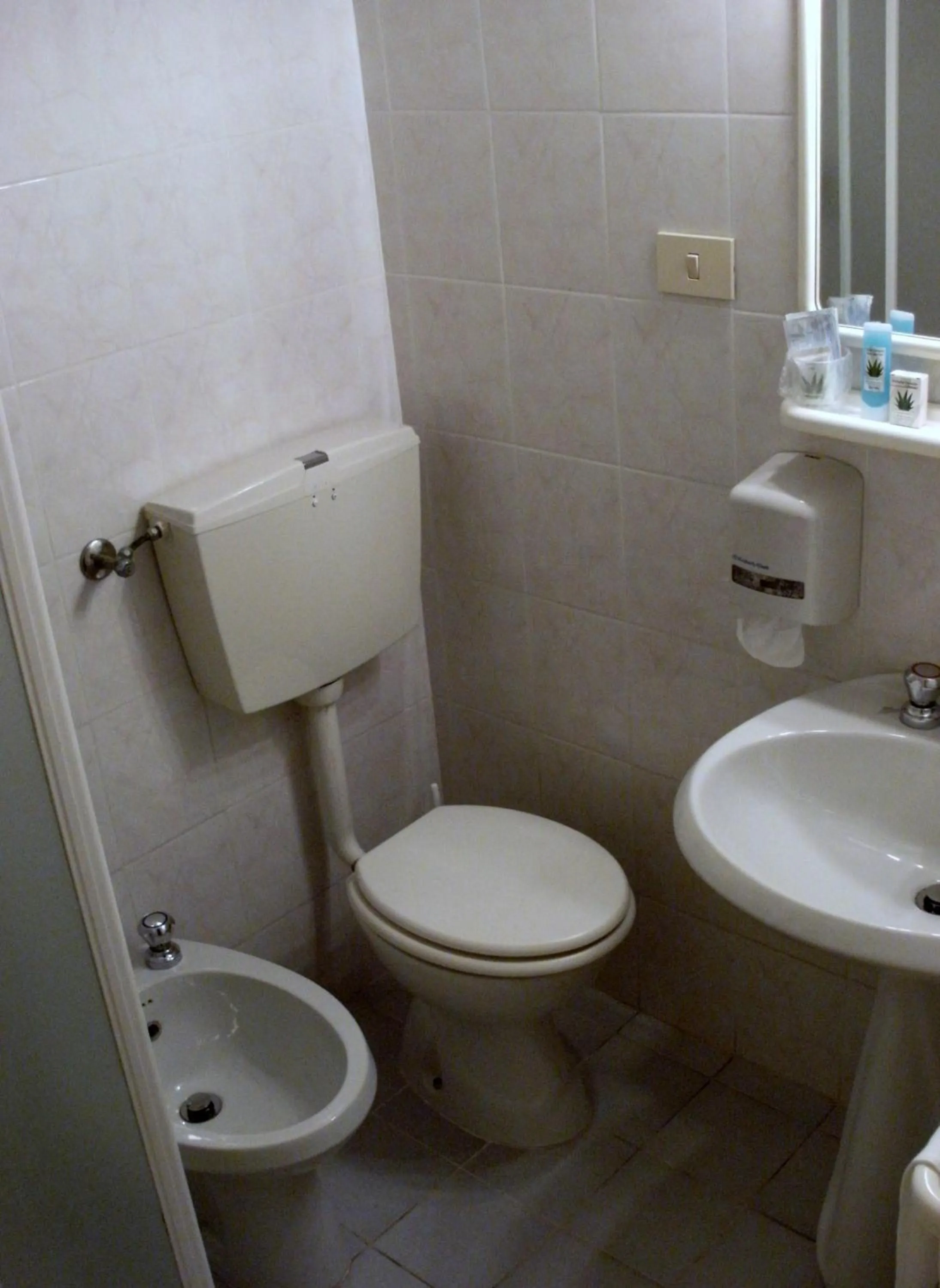 Bathroom in Hotel Ely