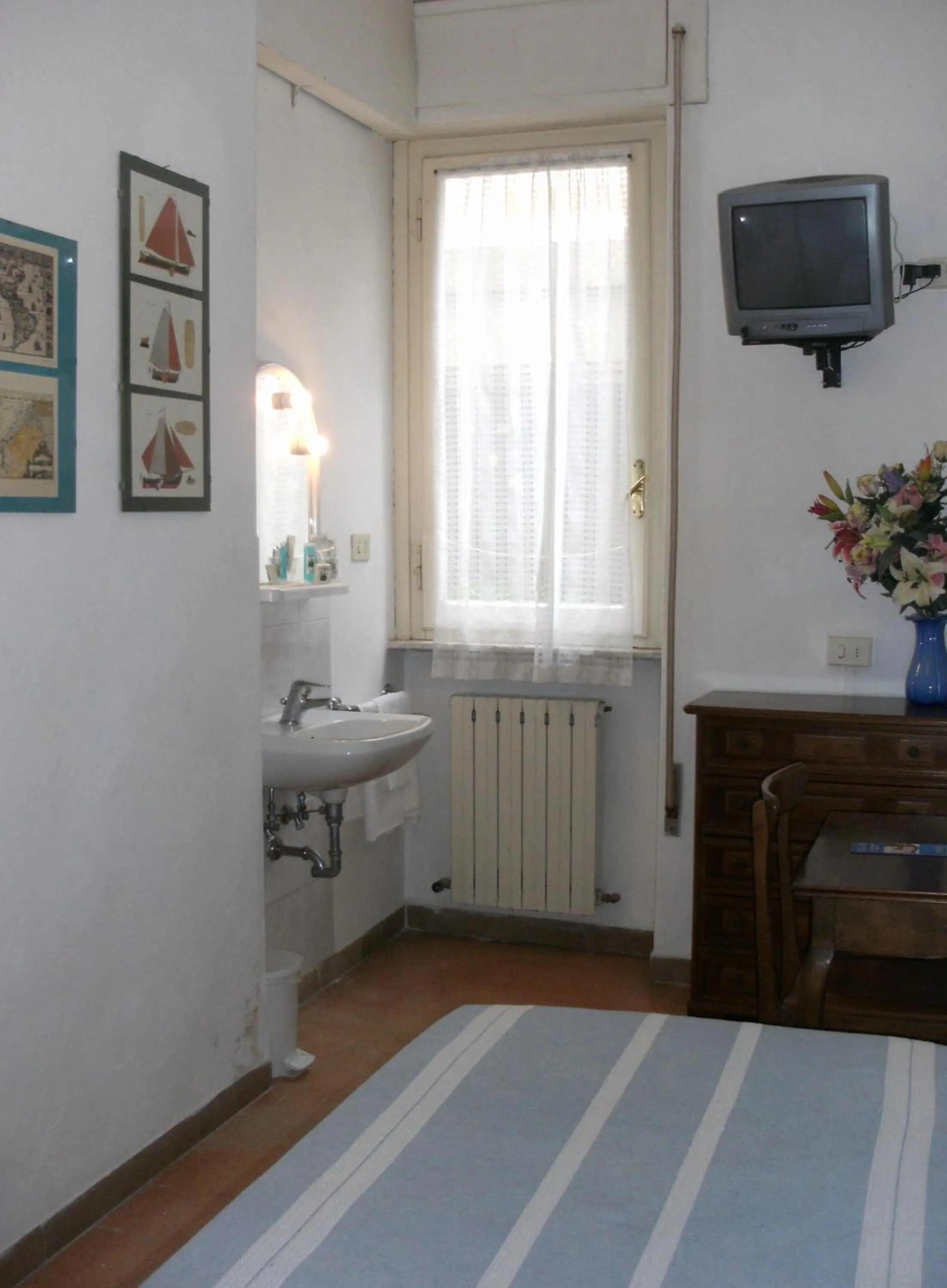 Bedroom, Bed in Hotel Ely