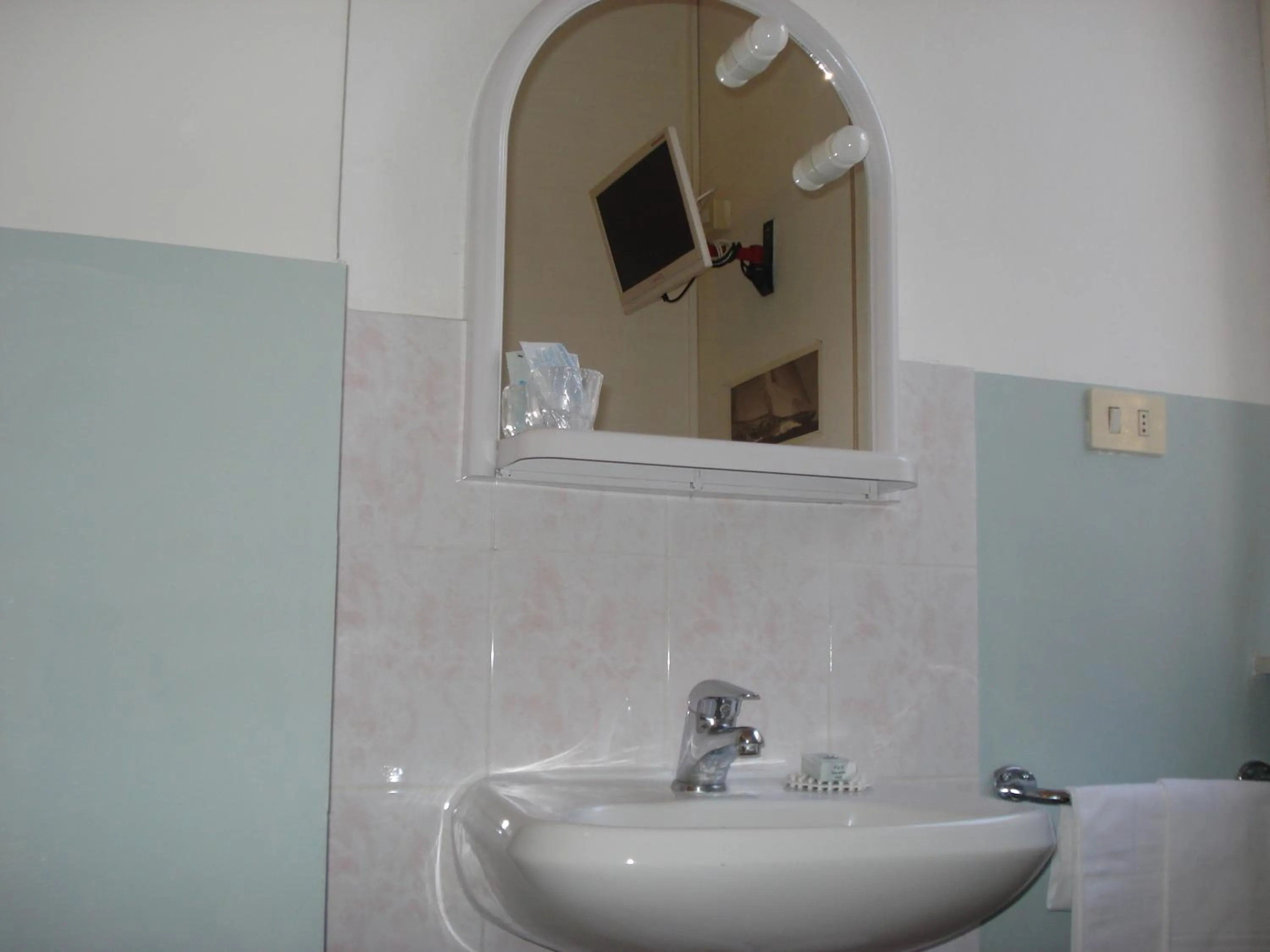 Bathroom in Hotel Ely