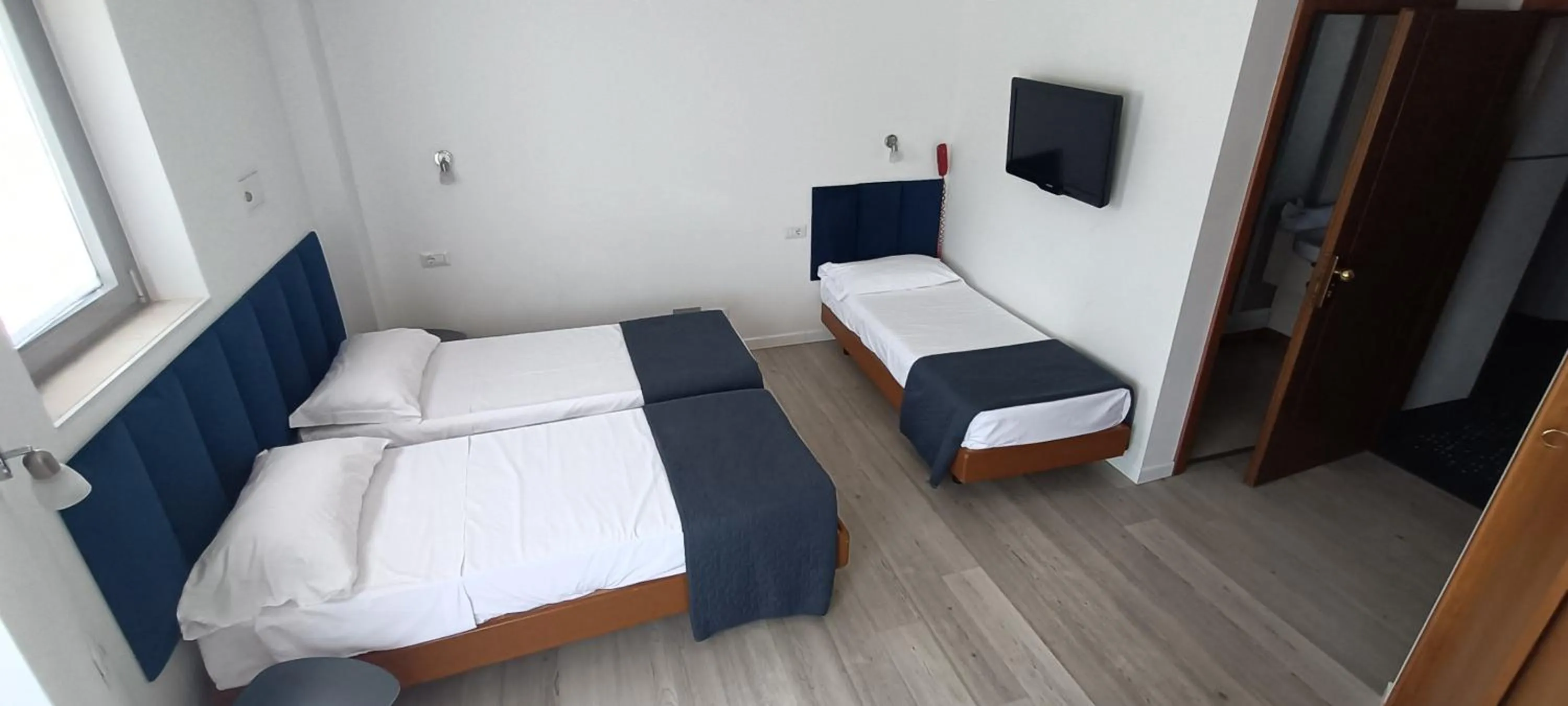 Bedroom, Bed in Hotel Everest Arco