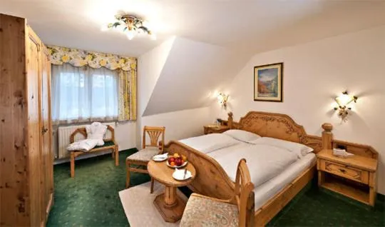 Photo of the whole room in Albergo al Cervo - Gasthof zum Hirschen