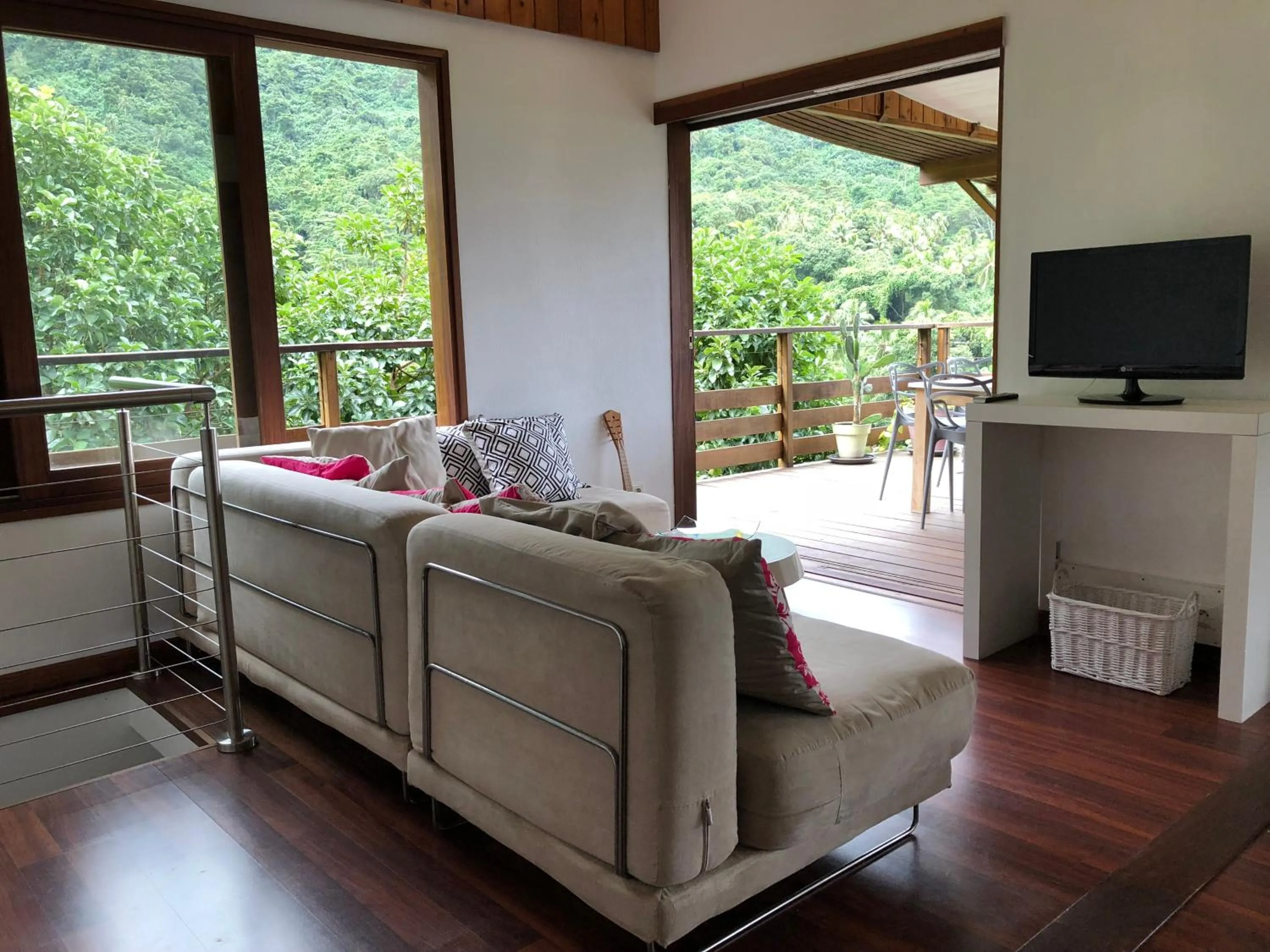 TV and multimedia in La Villa Te Fetia Nui Moorea