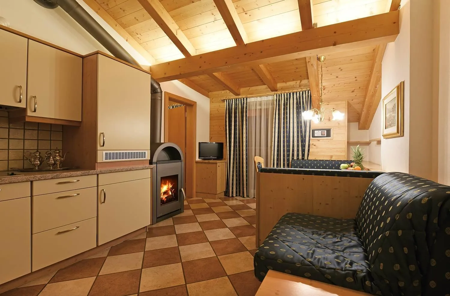 Kitchen or kitchenette in Alpin-Residence Amadeus