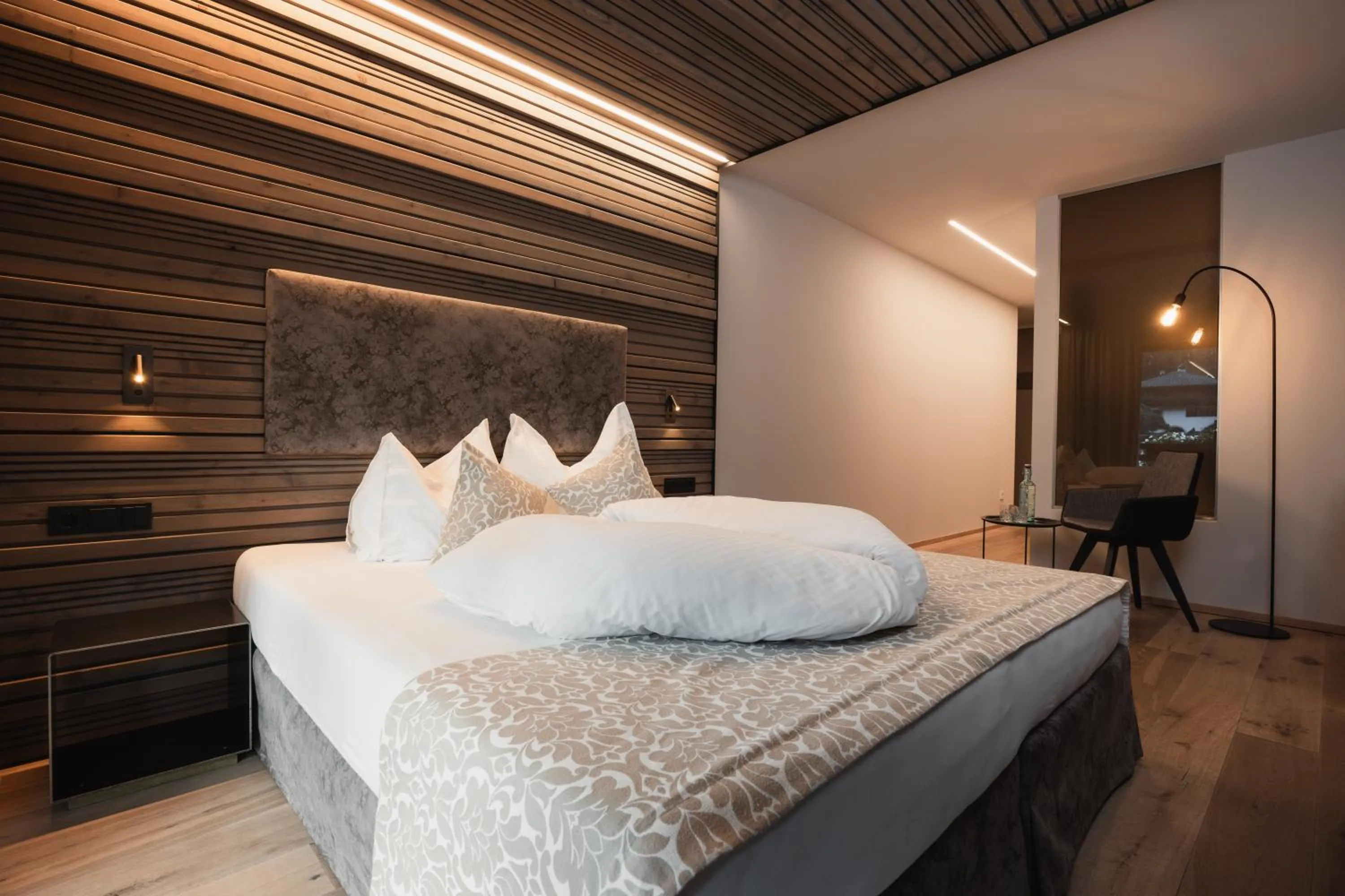 Photo of the whole room, Bed in Das Mondschein