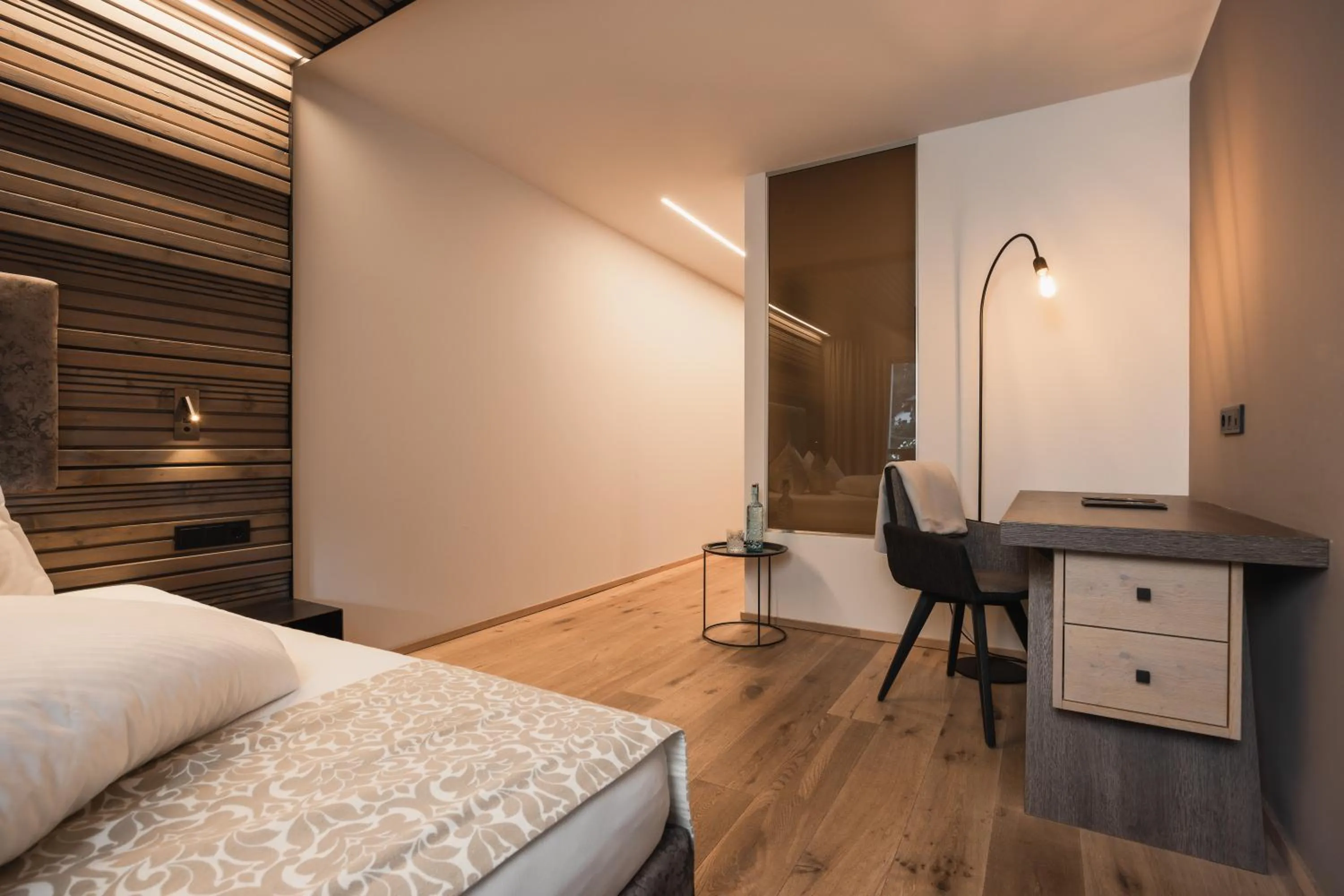 Photo of the whole room, Bed in Das Mondschein