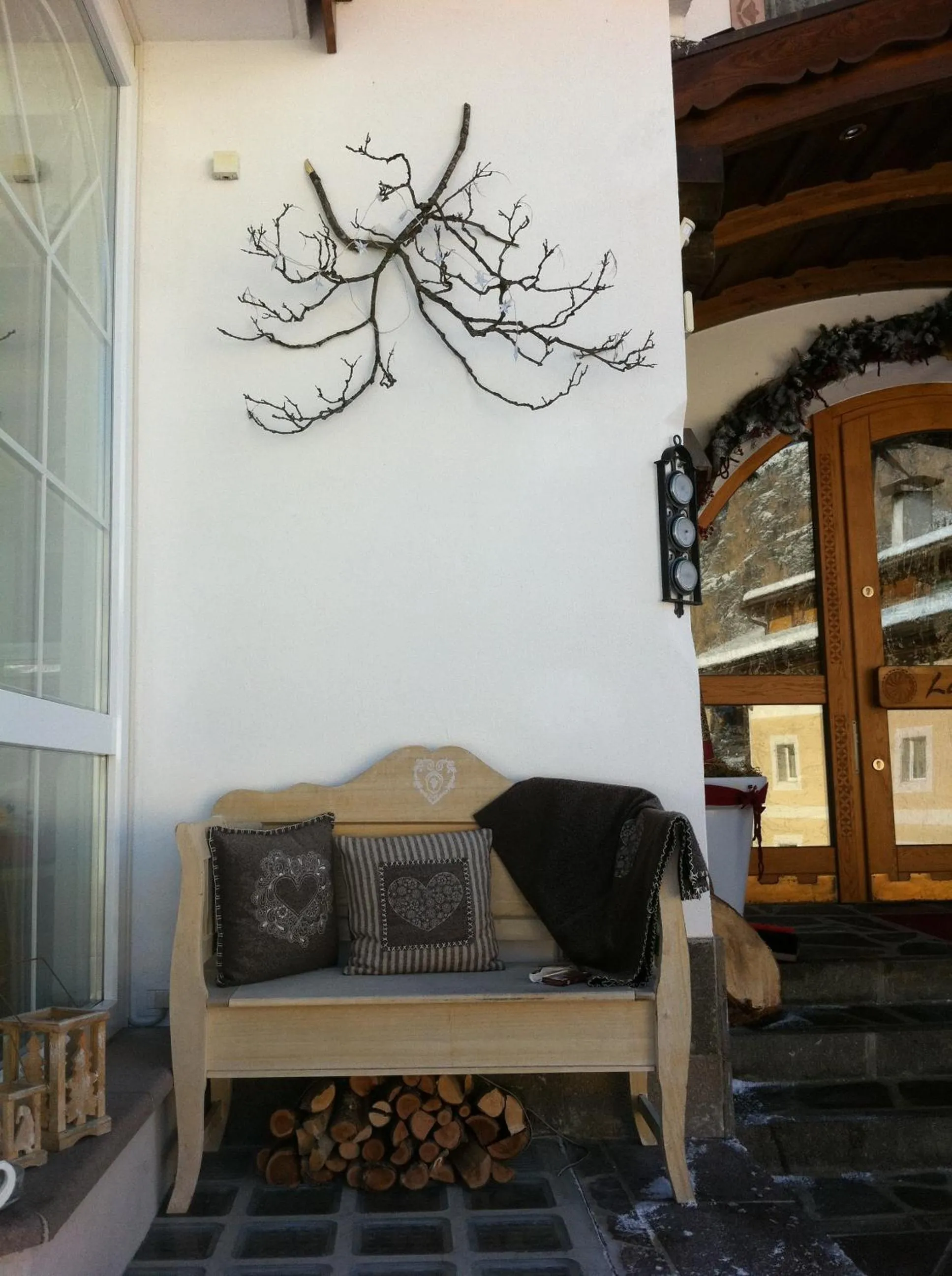 Facade/entrance in Garni la Bercia