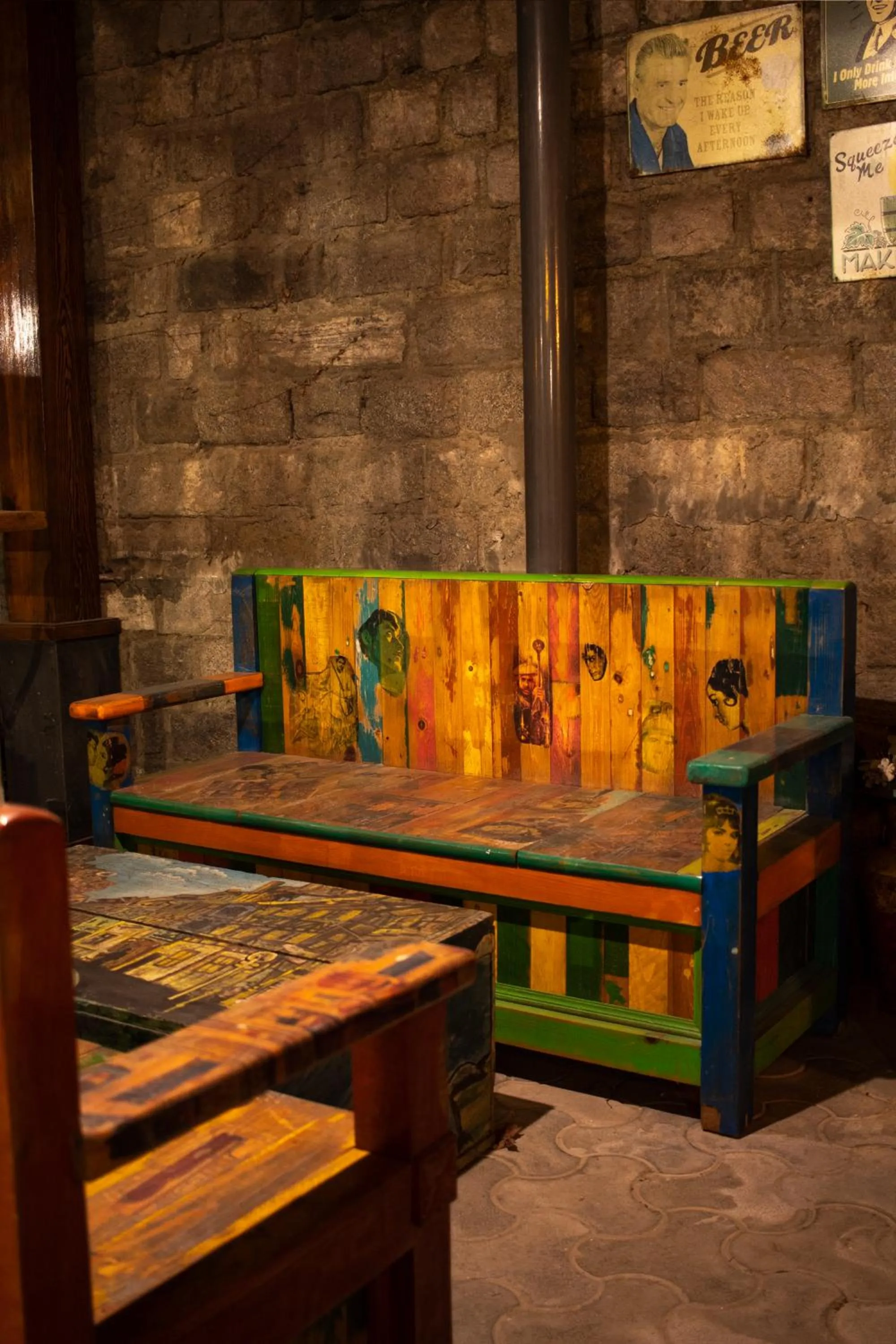 Lounge or bar in Rock Manali by Vivaan