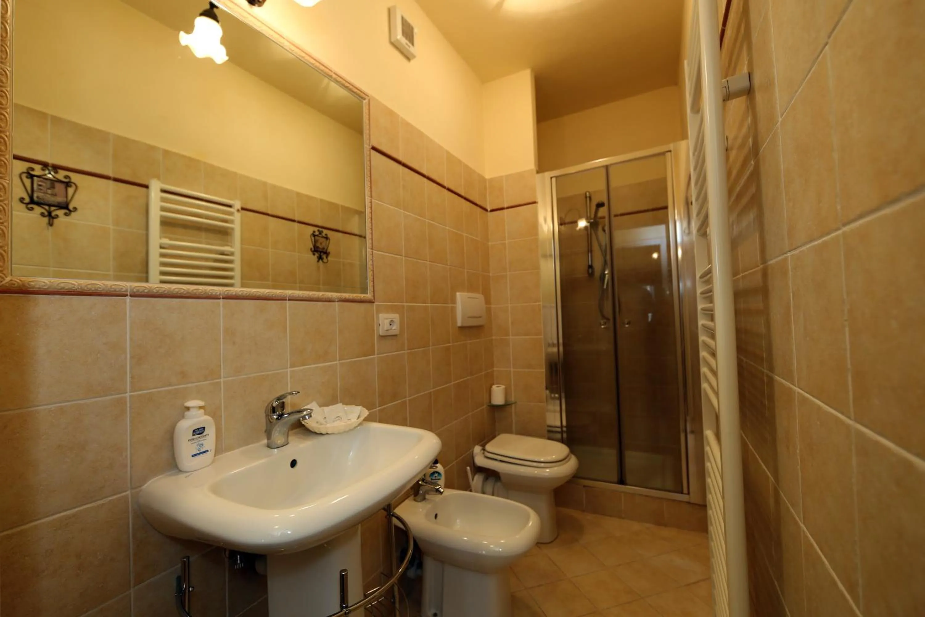 Other in ROSSELLINO®