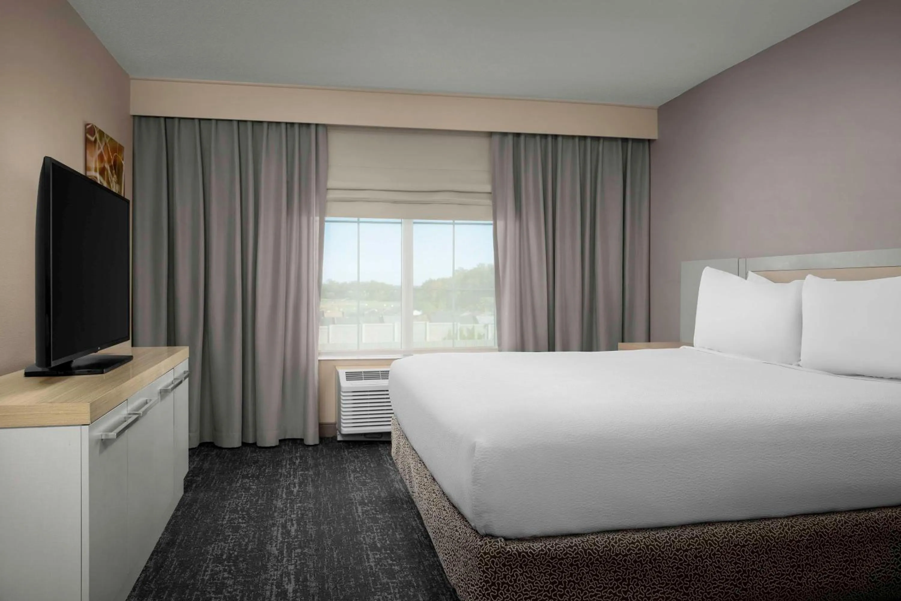 Bed in Hilton Garden Inn Fredericksburg