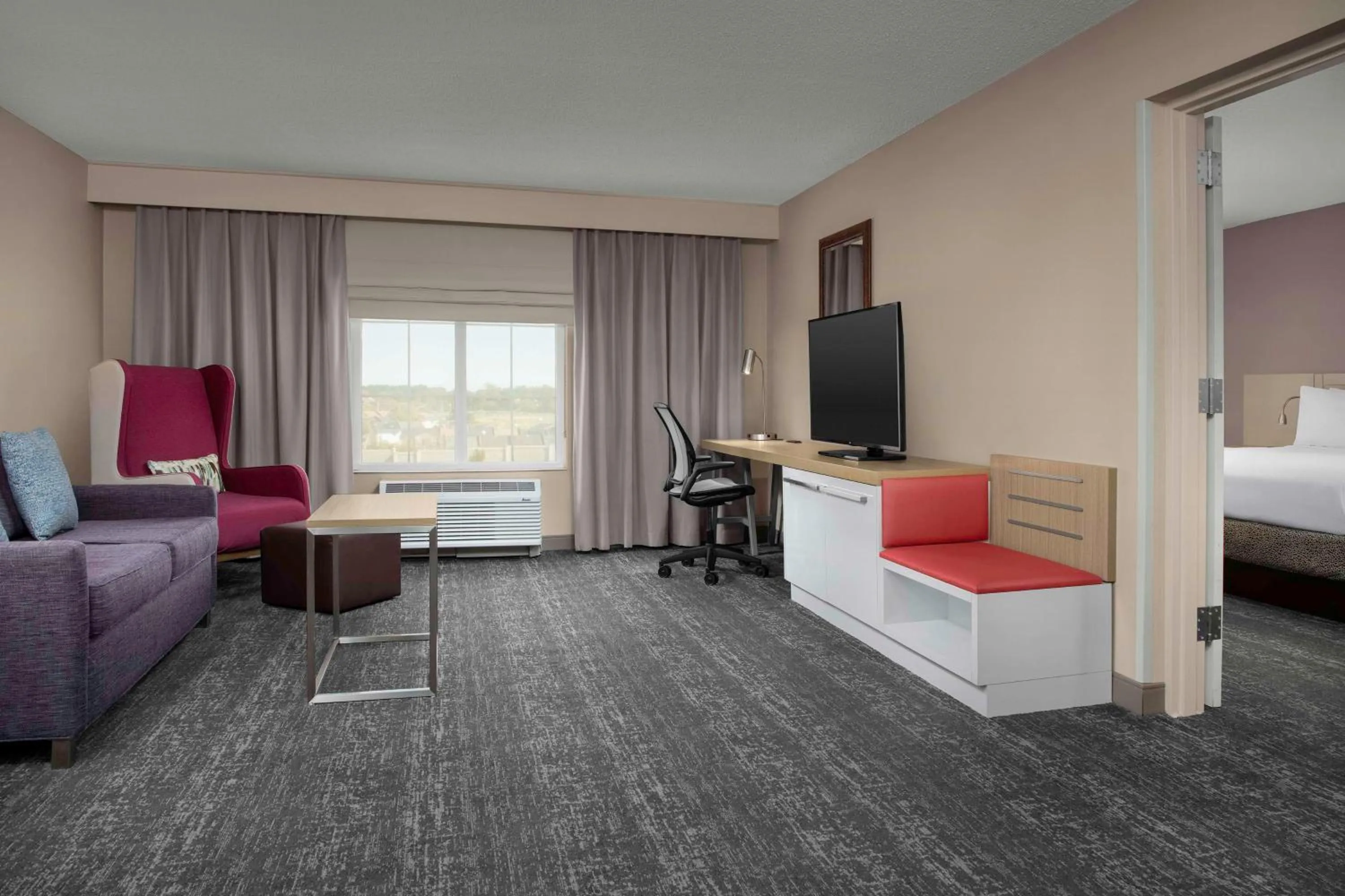 Bedroom, Bed in Hilton Garden Inn Fredericksburg