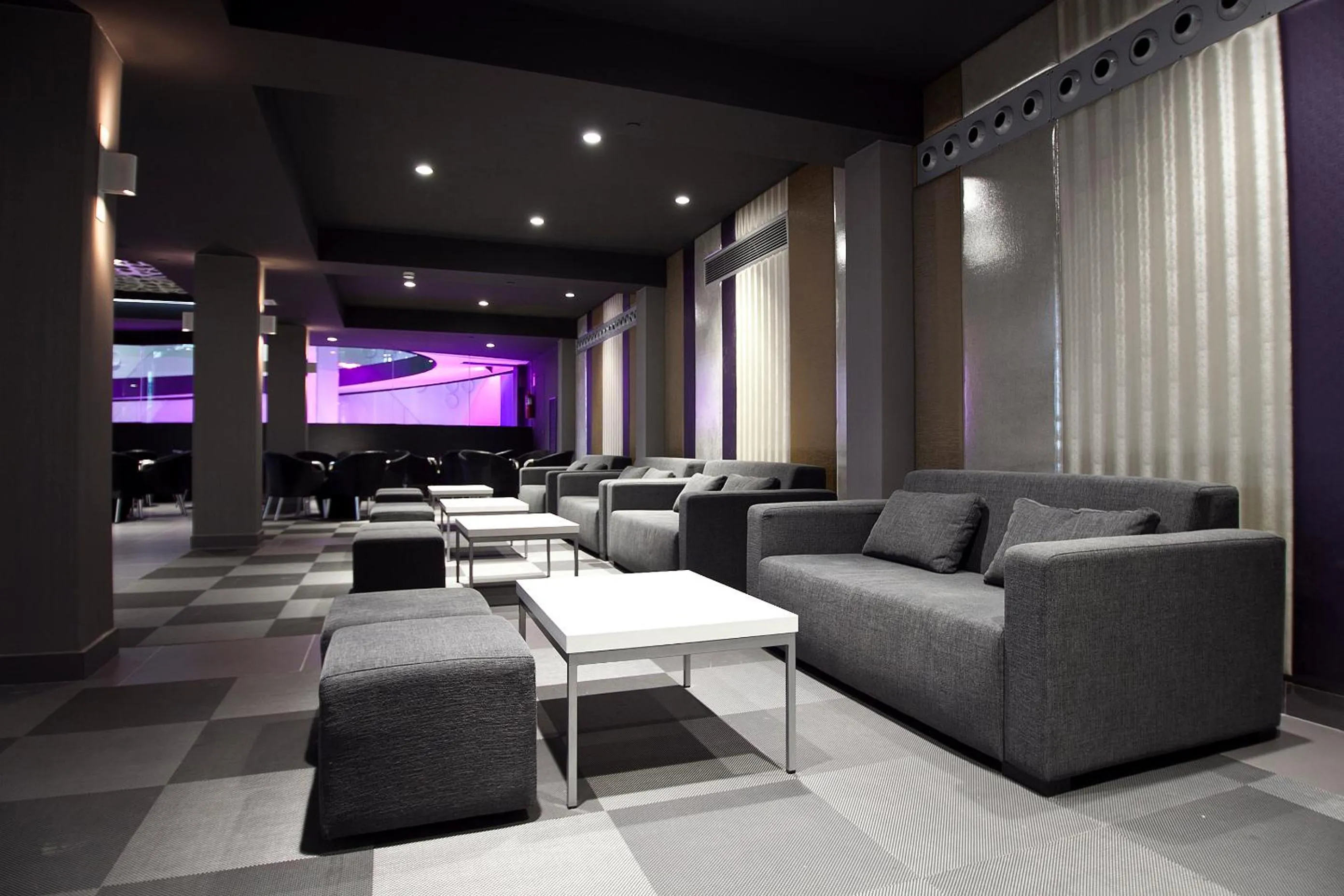 Communal lounge/ TV room in Flash Hotel Benidorm - Recommended Adults Only 4 Sup