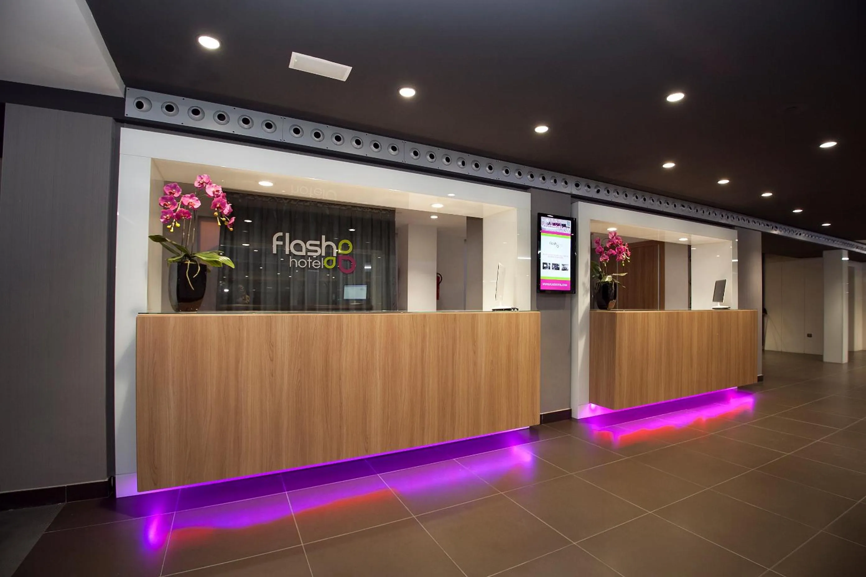 Lobby or reception in Flash Hotel Benidorm - Recommended Adults Only 4 Sup