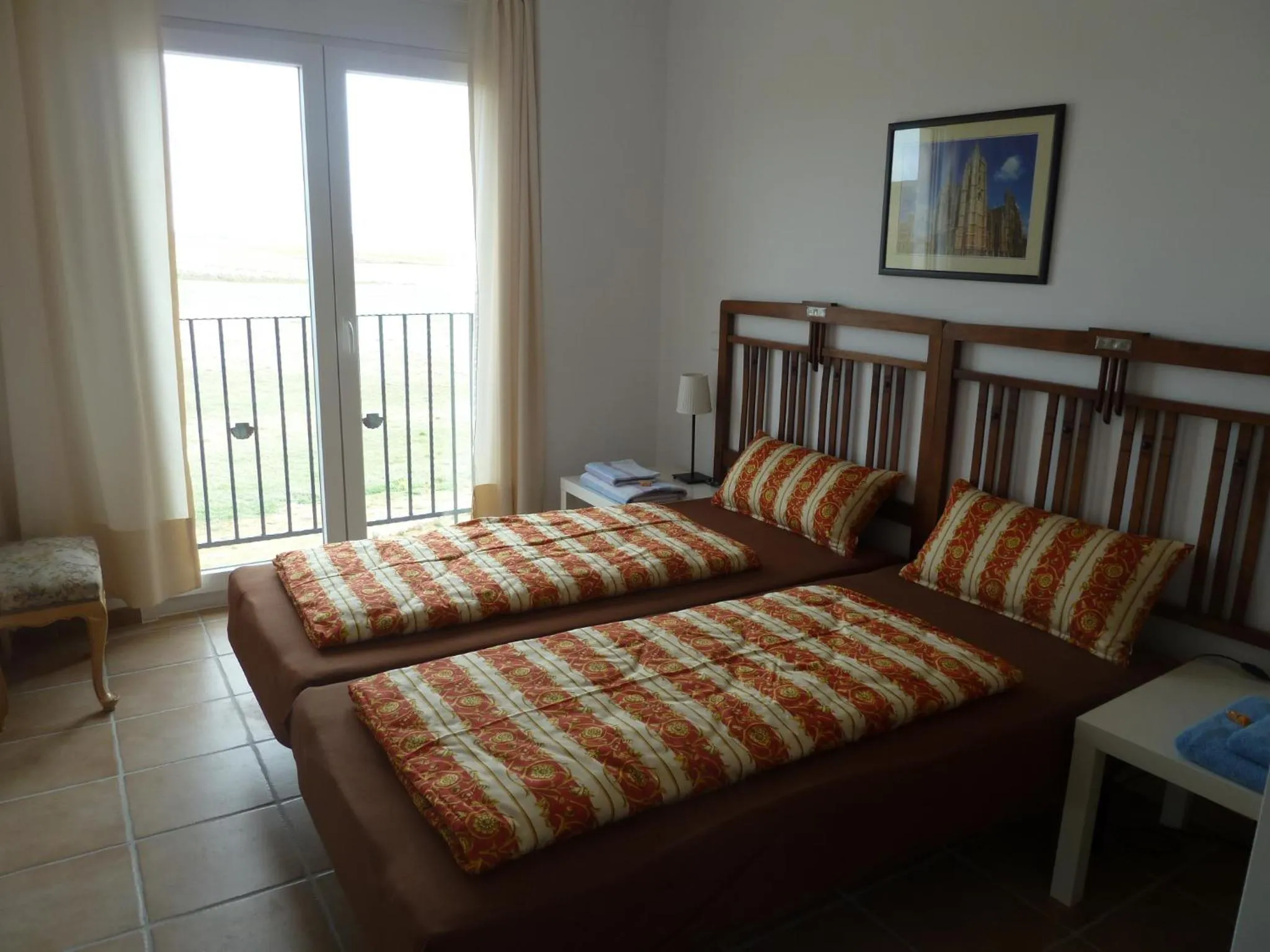 Photo of the whole room, Bed in Hostal Moratinos