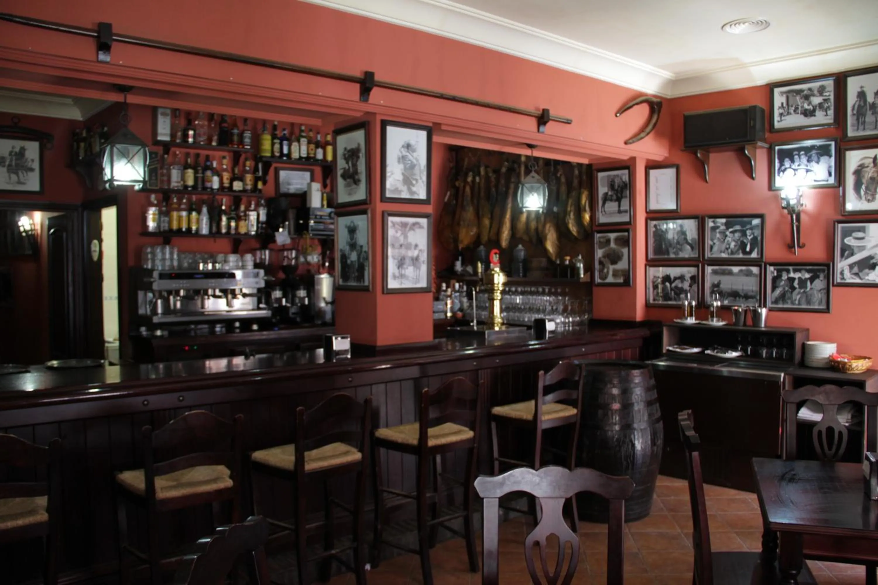 Lounge or bar in Hostal Pechi