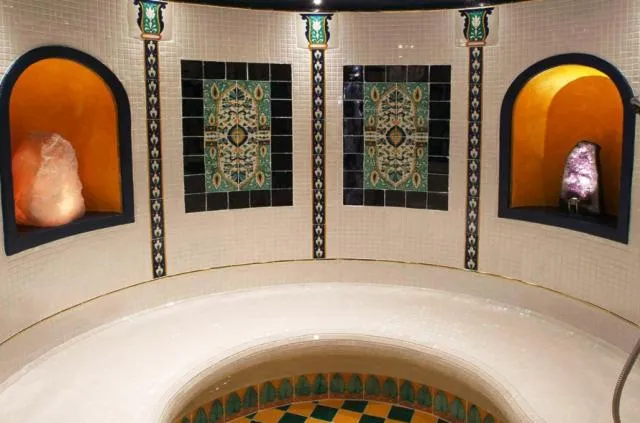 Steam room in Hotel Corona Krone