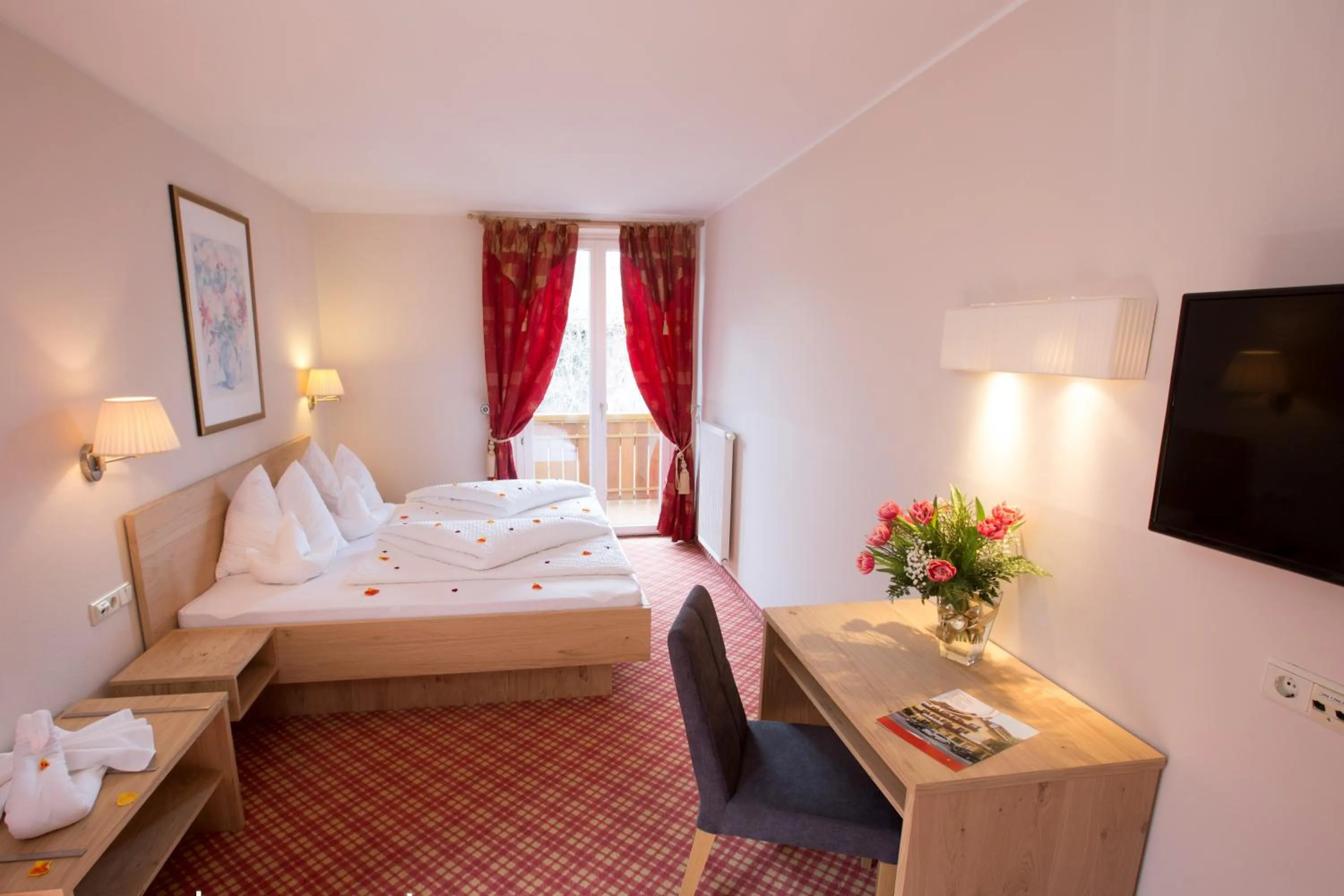 Photo of the whole room, Bed in Hotel Stamserhof