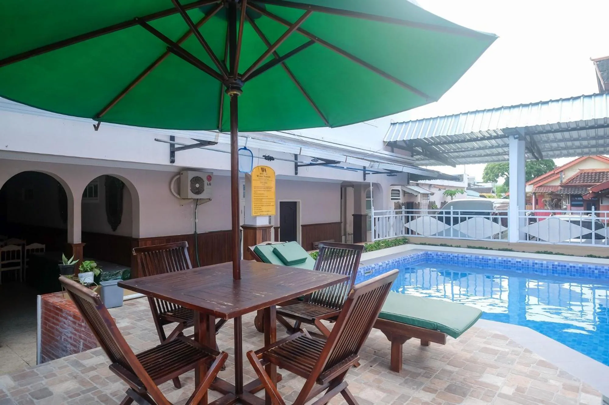 Pool view in RedDoorz @ Mantrijeron 2