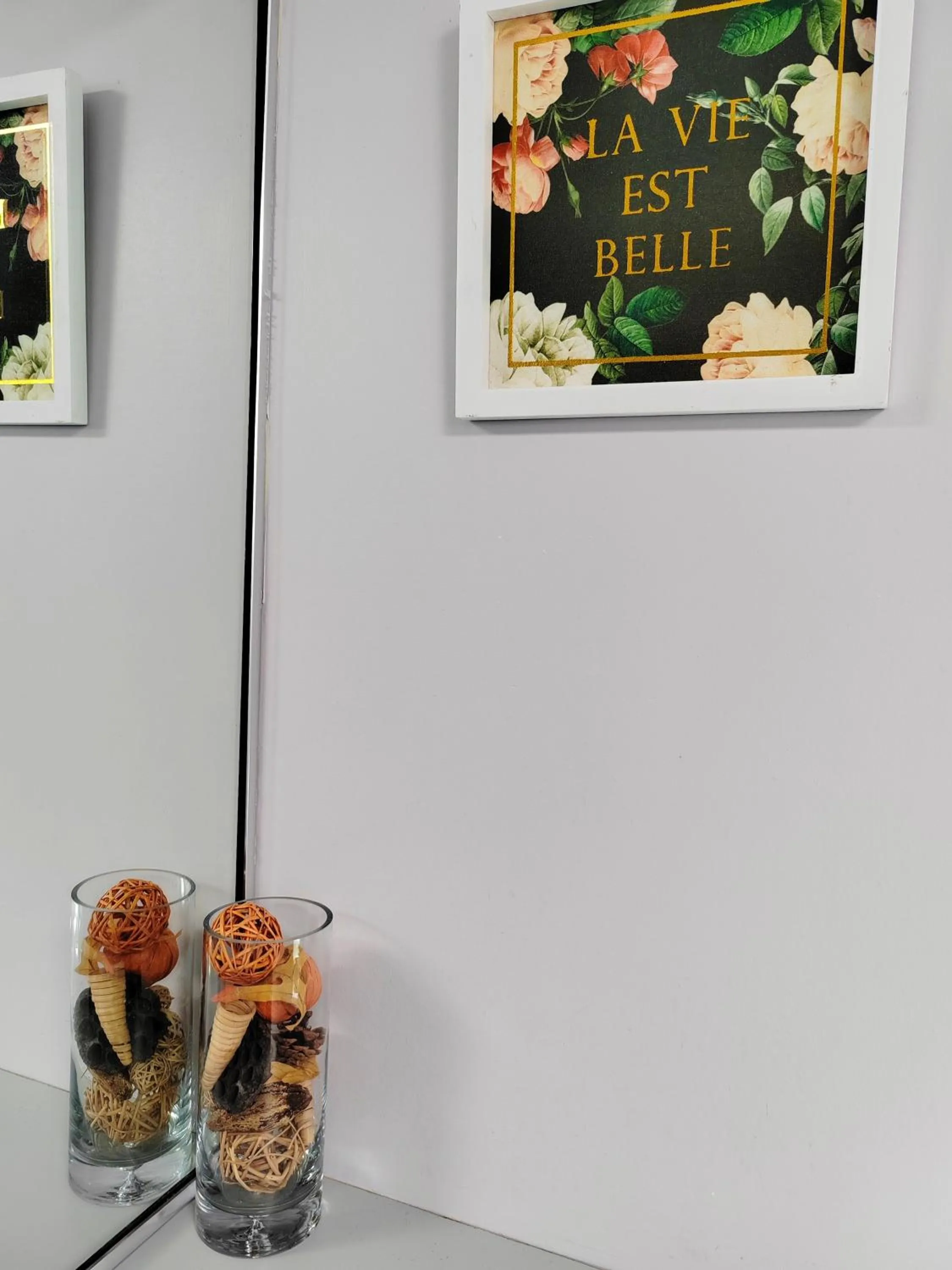 Decorative detail in Bed Plus YVR