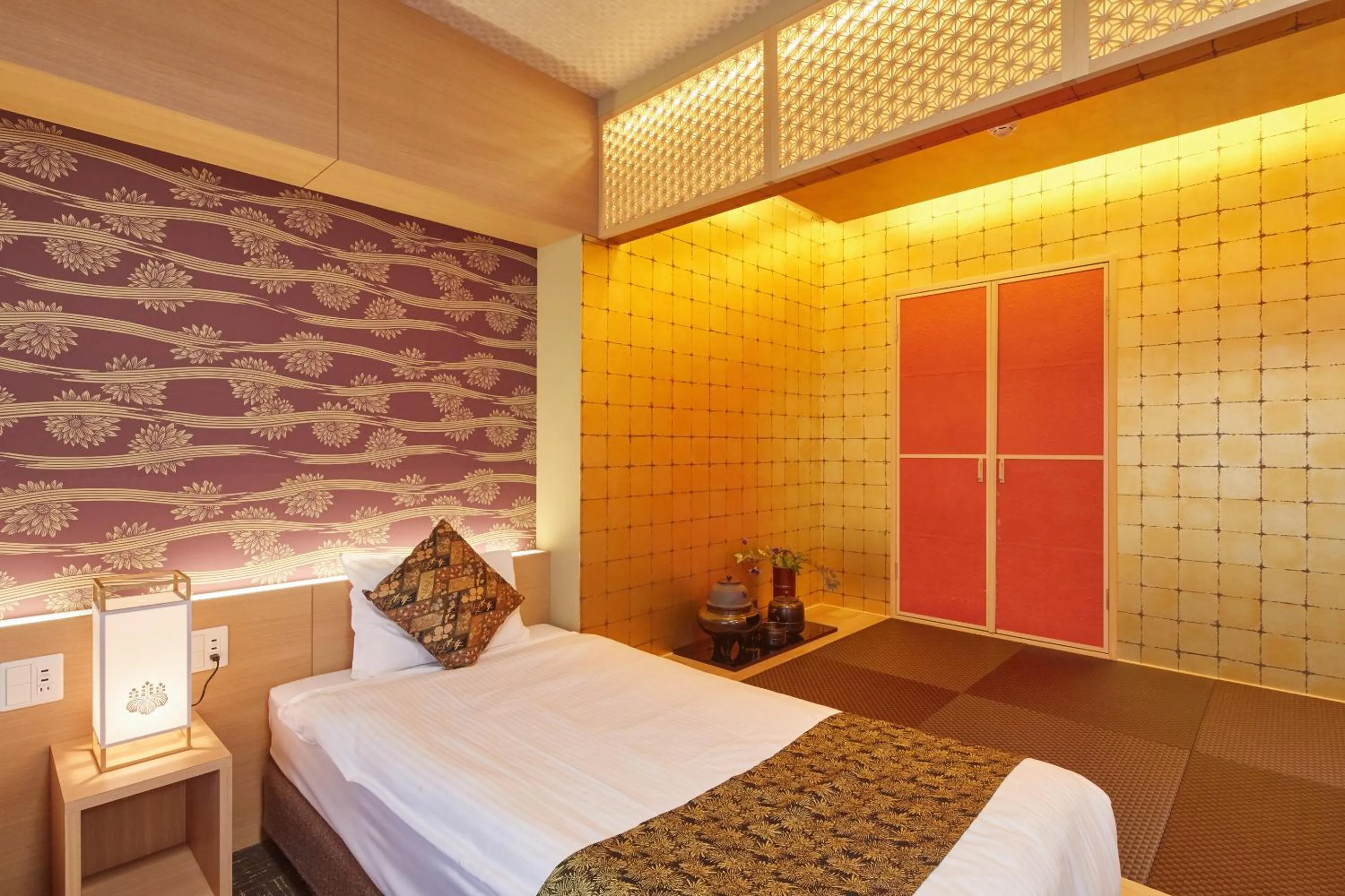 Bedroom, Bed in Hotel Amaterrace Nippombashi-higashi