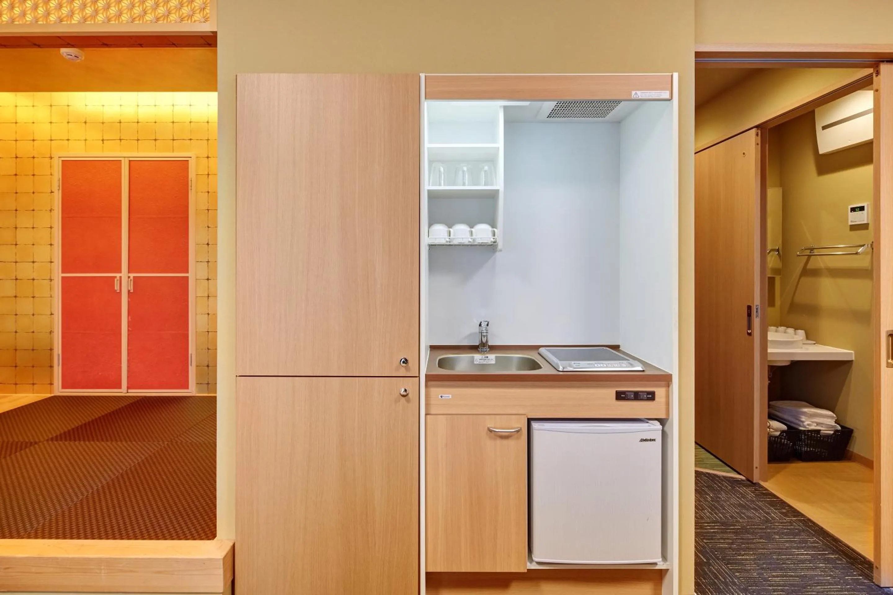 Kitchen or kitchenette in Hotel Amaterrace Nippombashi-higashi