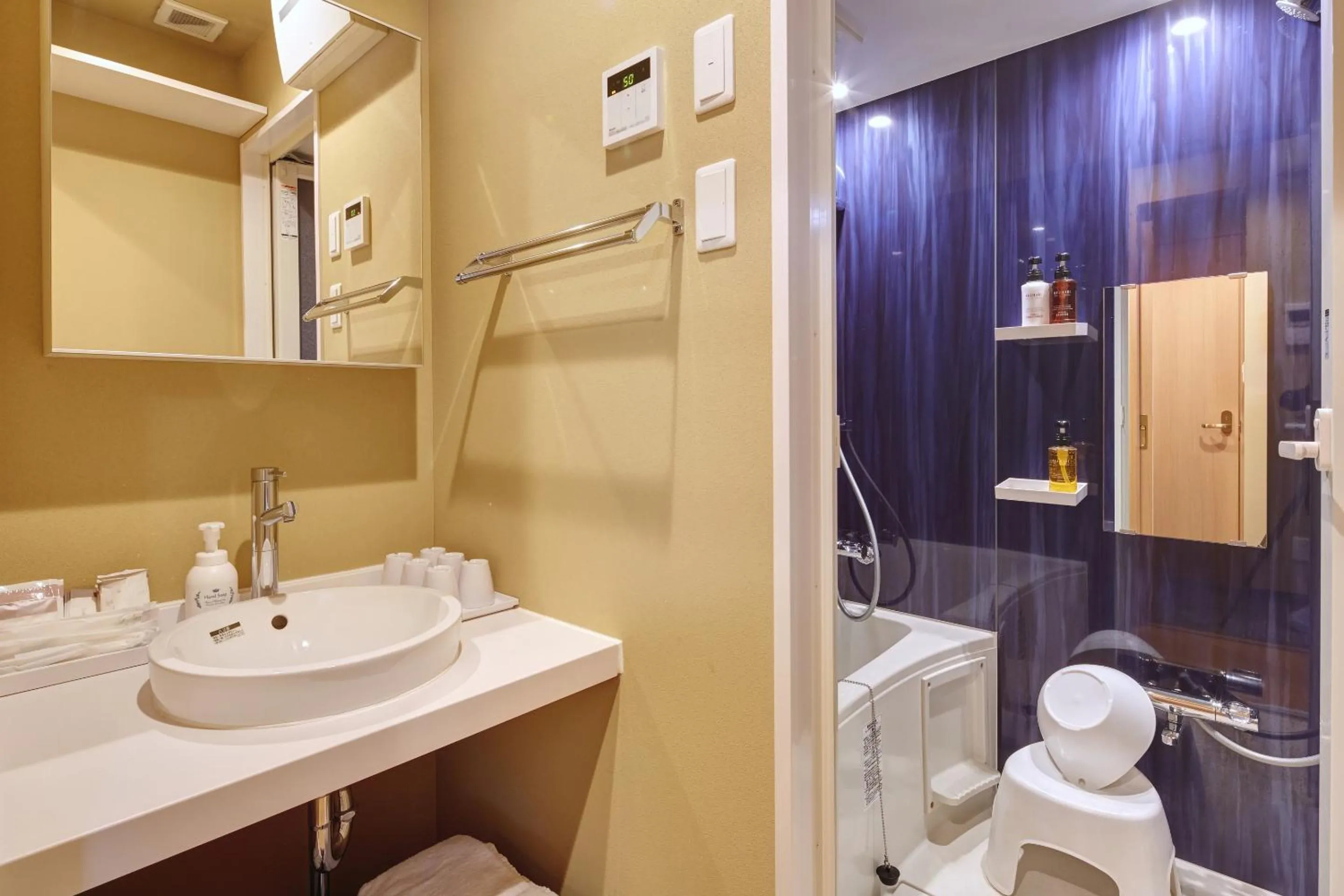 Bathroom in Hotel Amaterrace Nippombashi-higashi