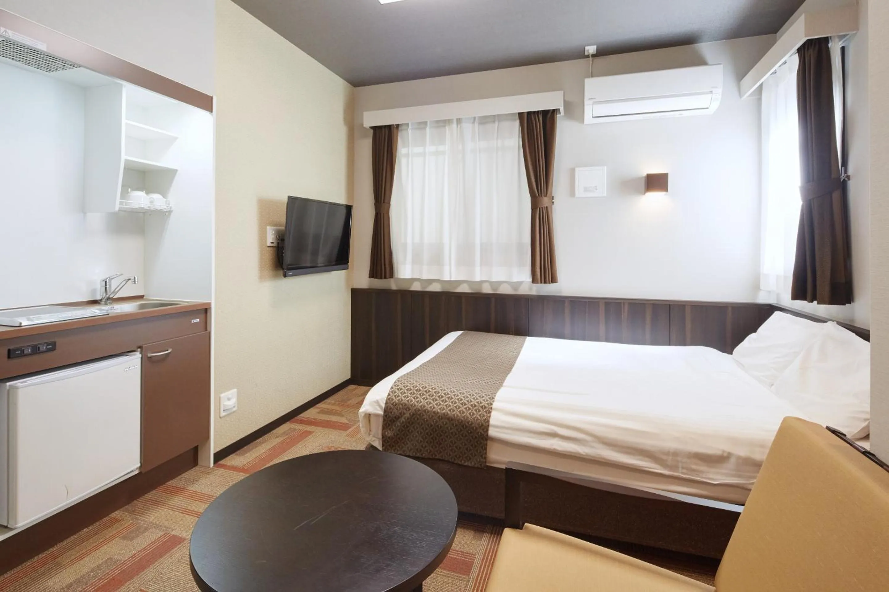 Kitchen or kitchenette, Bed in Hotel Amaterrace Nippombashi-higashi