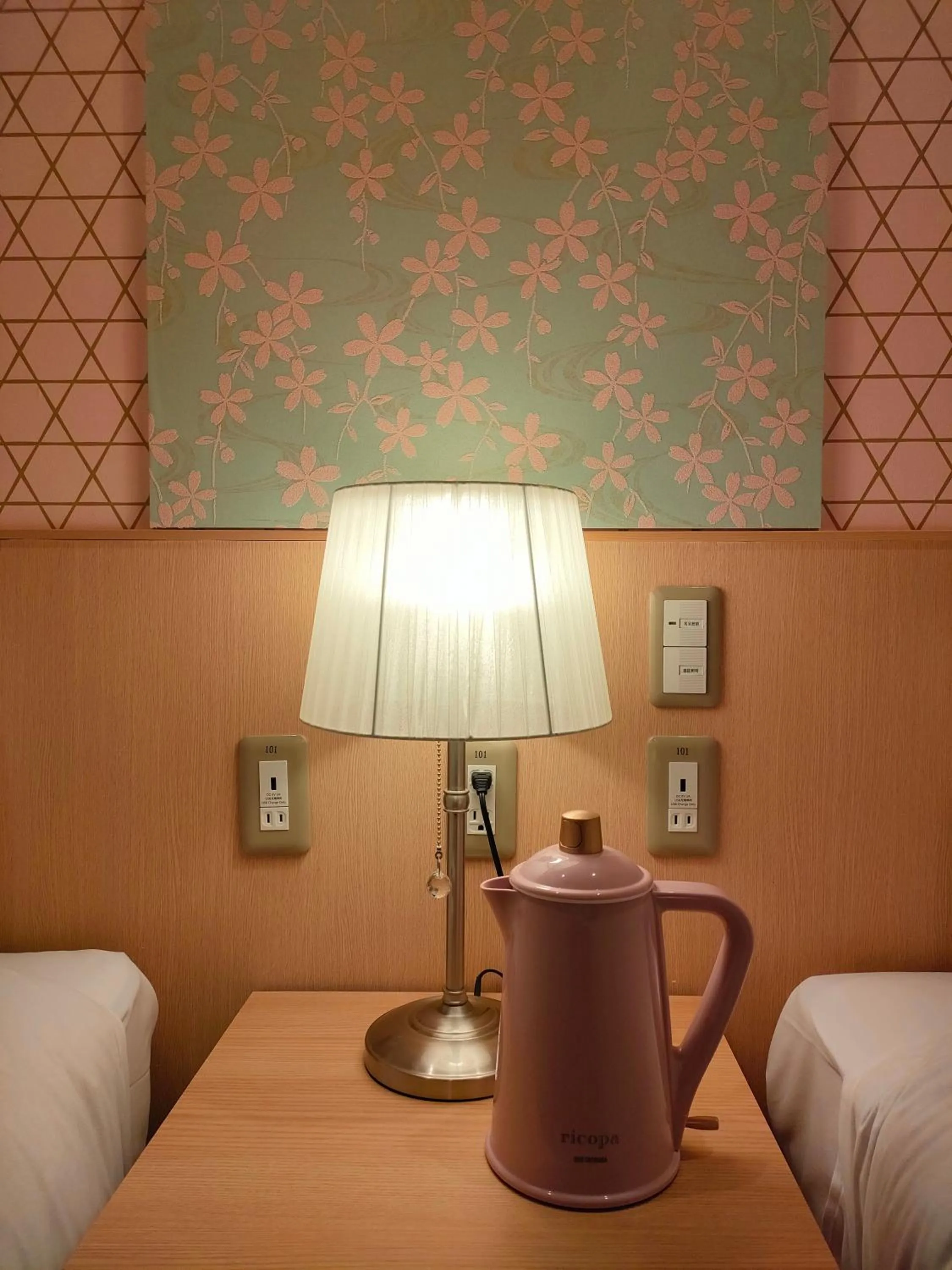 Bed in Hotel Sanrriott Kitahama