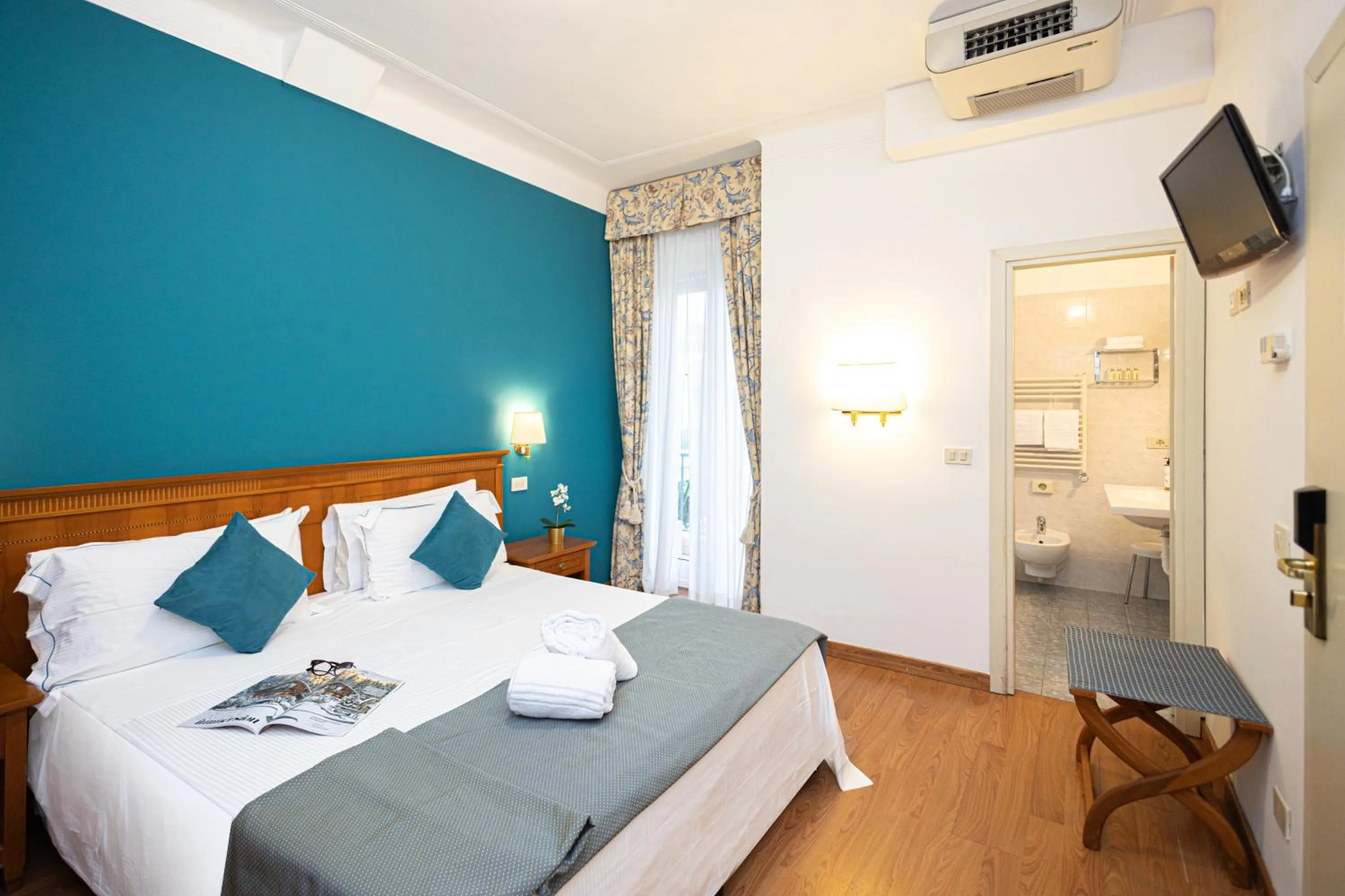 Bed in LVG Hotel Collection - Majestic