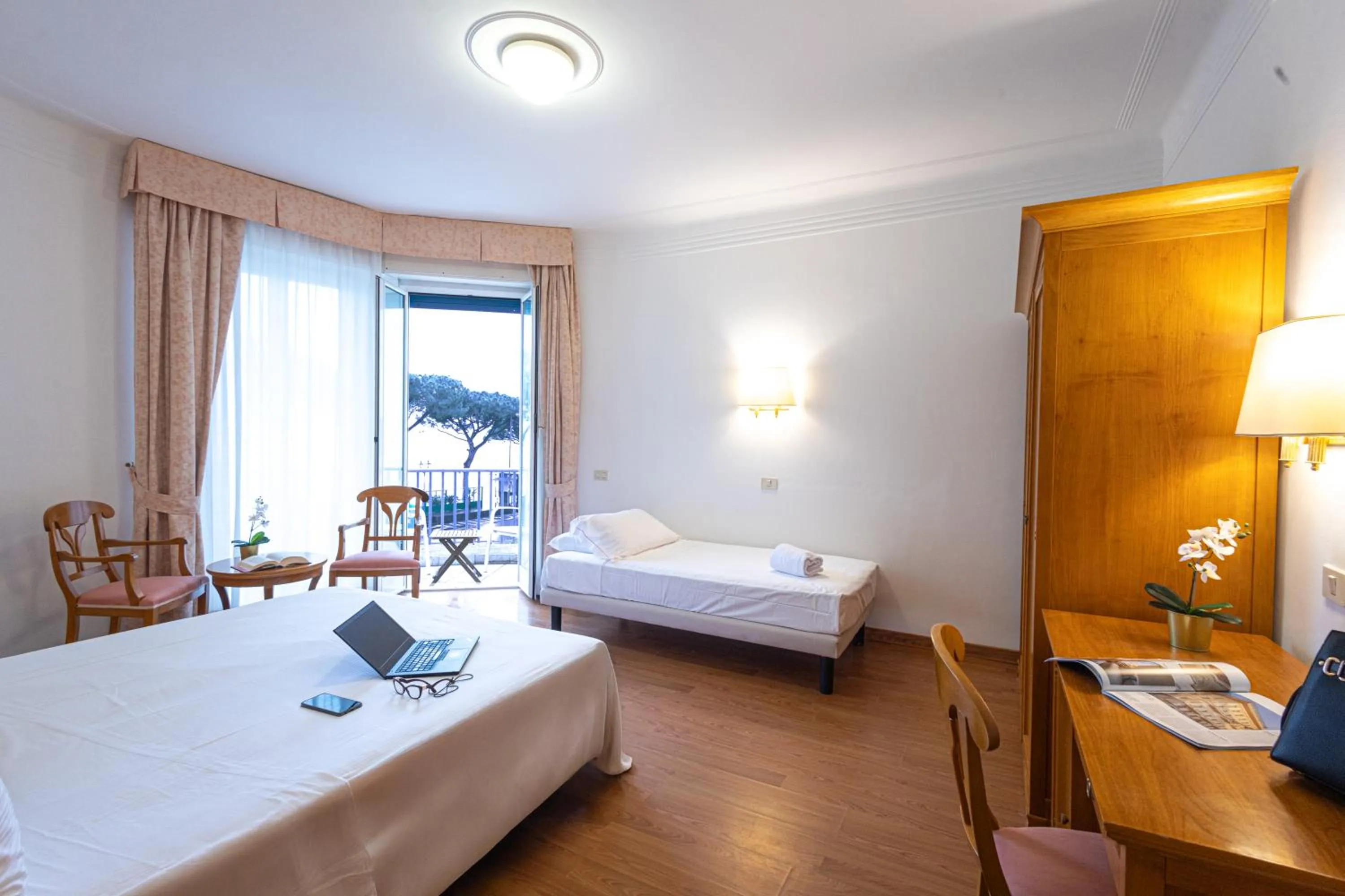 Bed in LVG Hotel Collection - Majestic