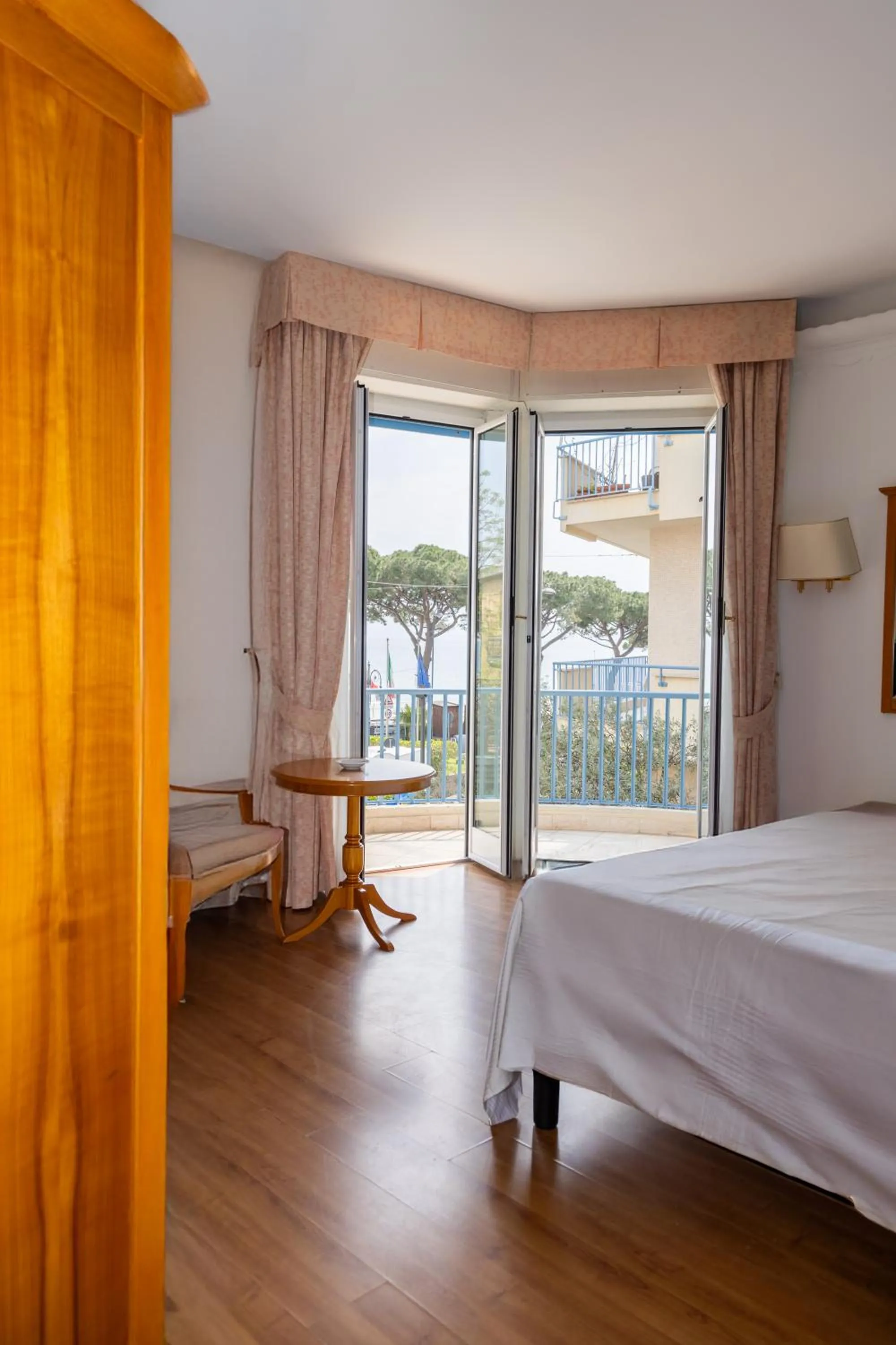 Bed in LVG Hotel Collection - Majestic