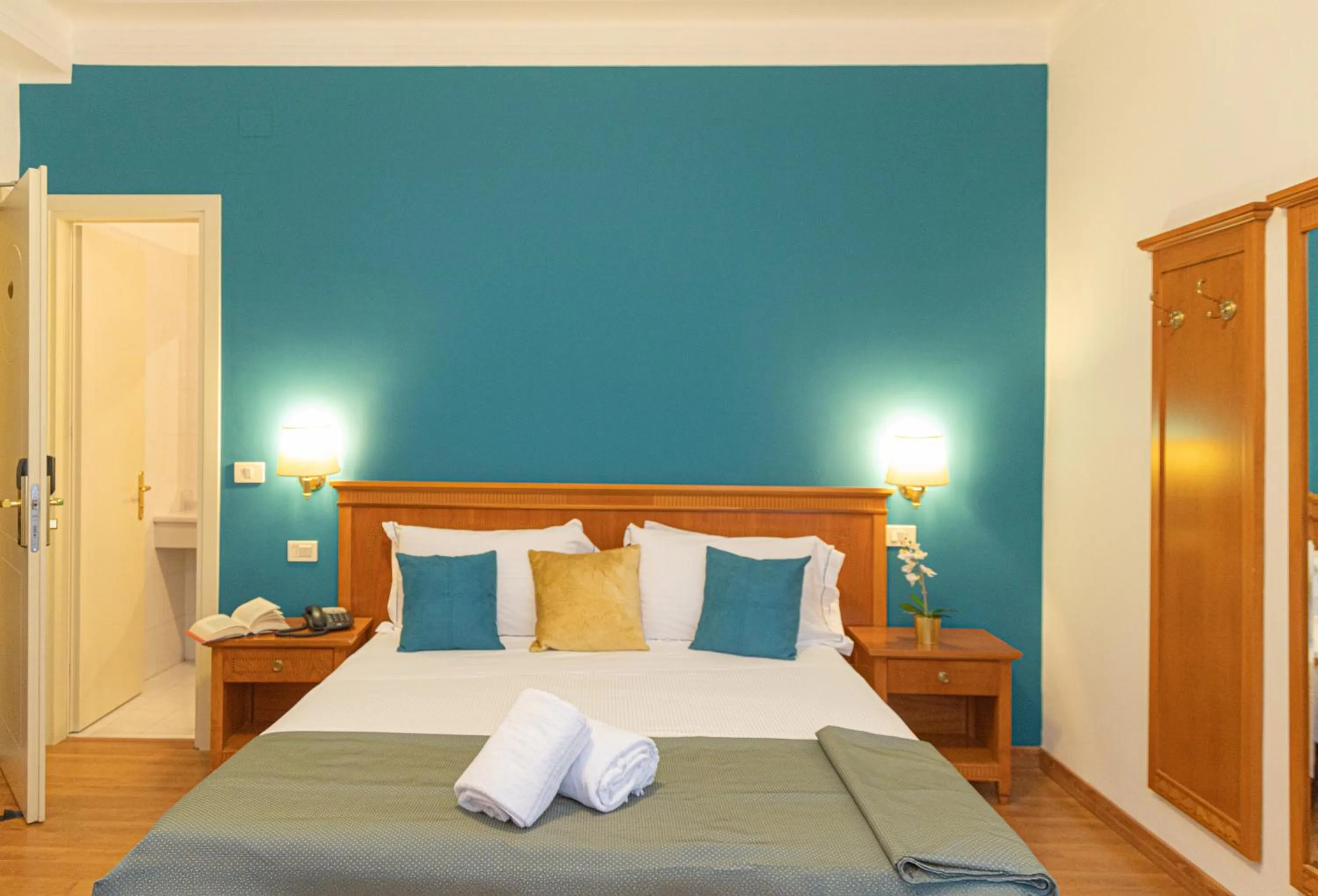 Bed in LVG Hotel Collection - Majestic