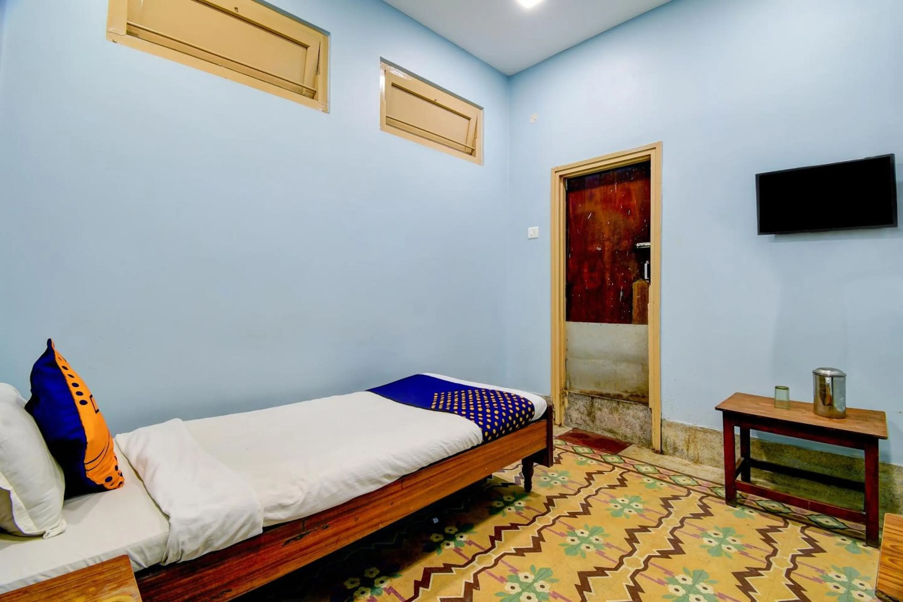 Bedroom, Bed in Hotel O Gajraj