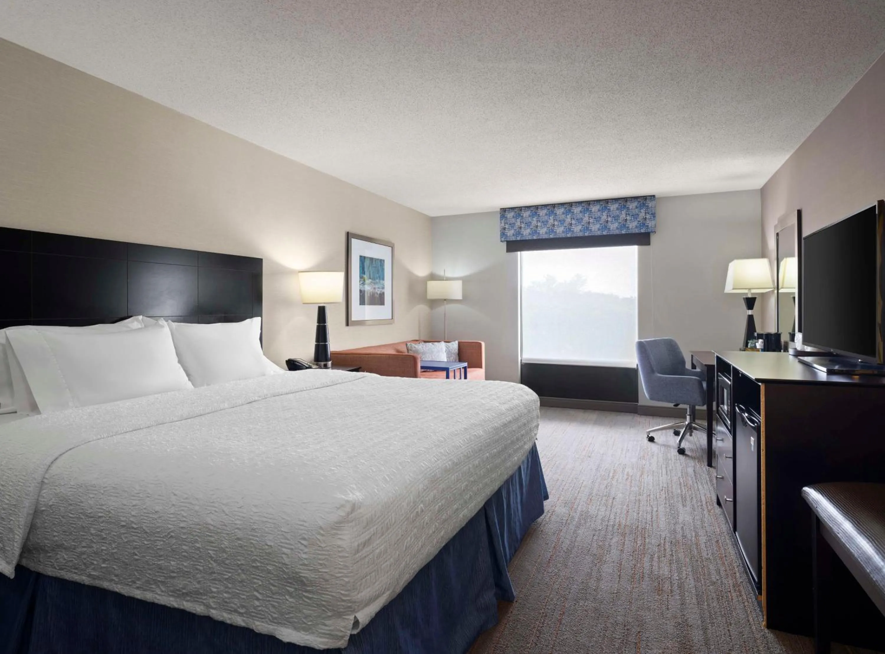 Living room, Bed in Hampton Inn & Suites Arundel Mills/Baltimore