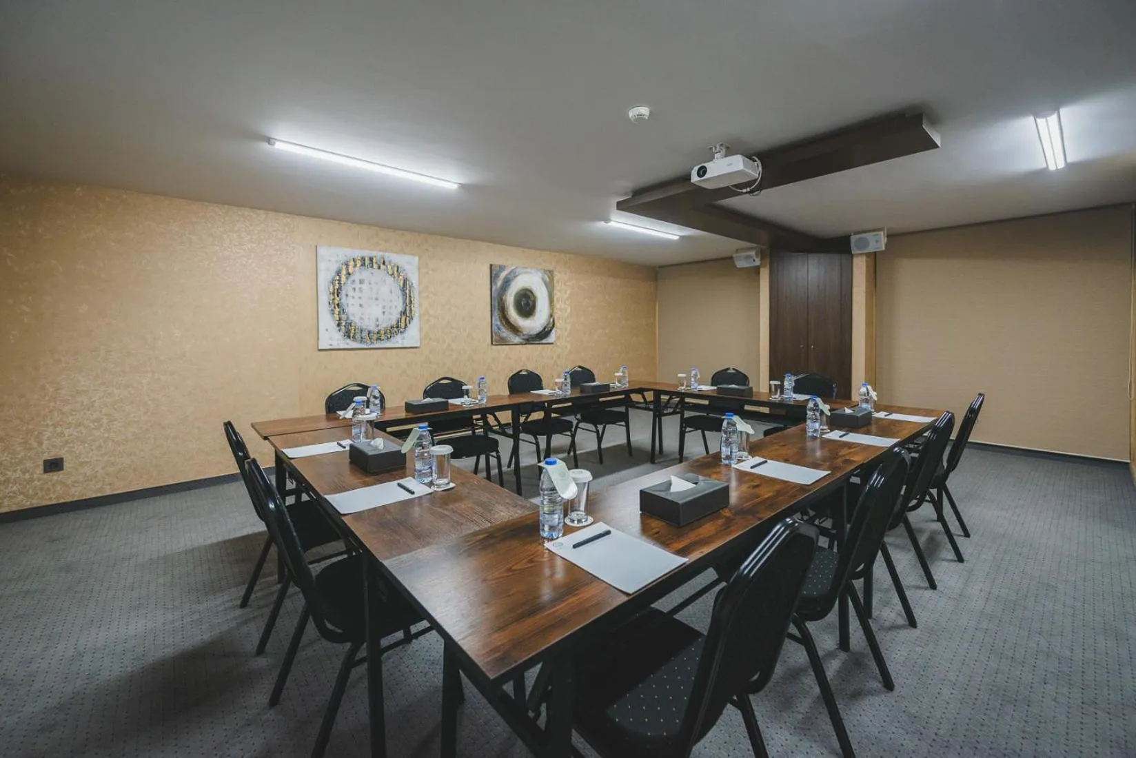 Banquet/Function facilities in Louis V Hotel Beirut