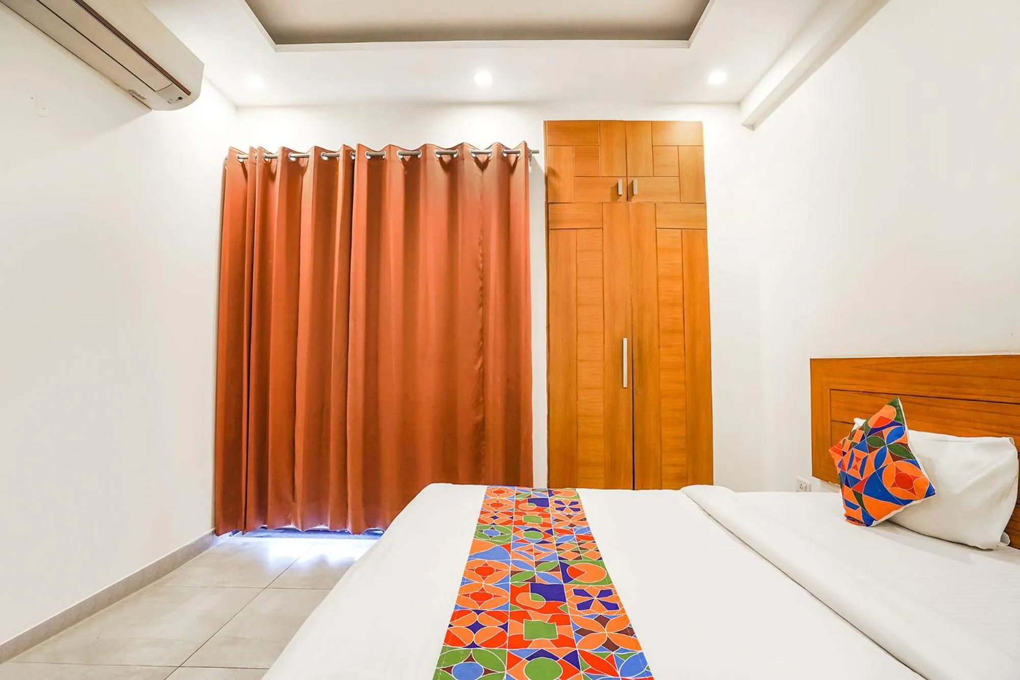 Bed in FabHotel Emoji Stays