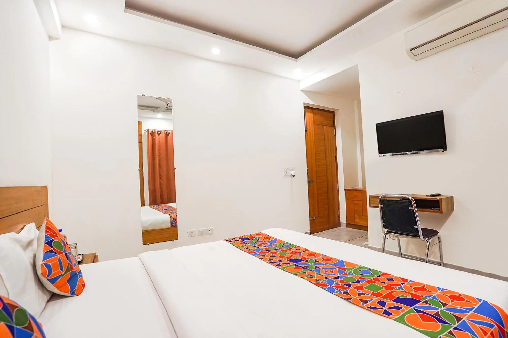 Bed in FabHotel Emoji Stays