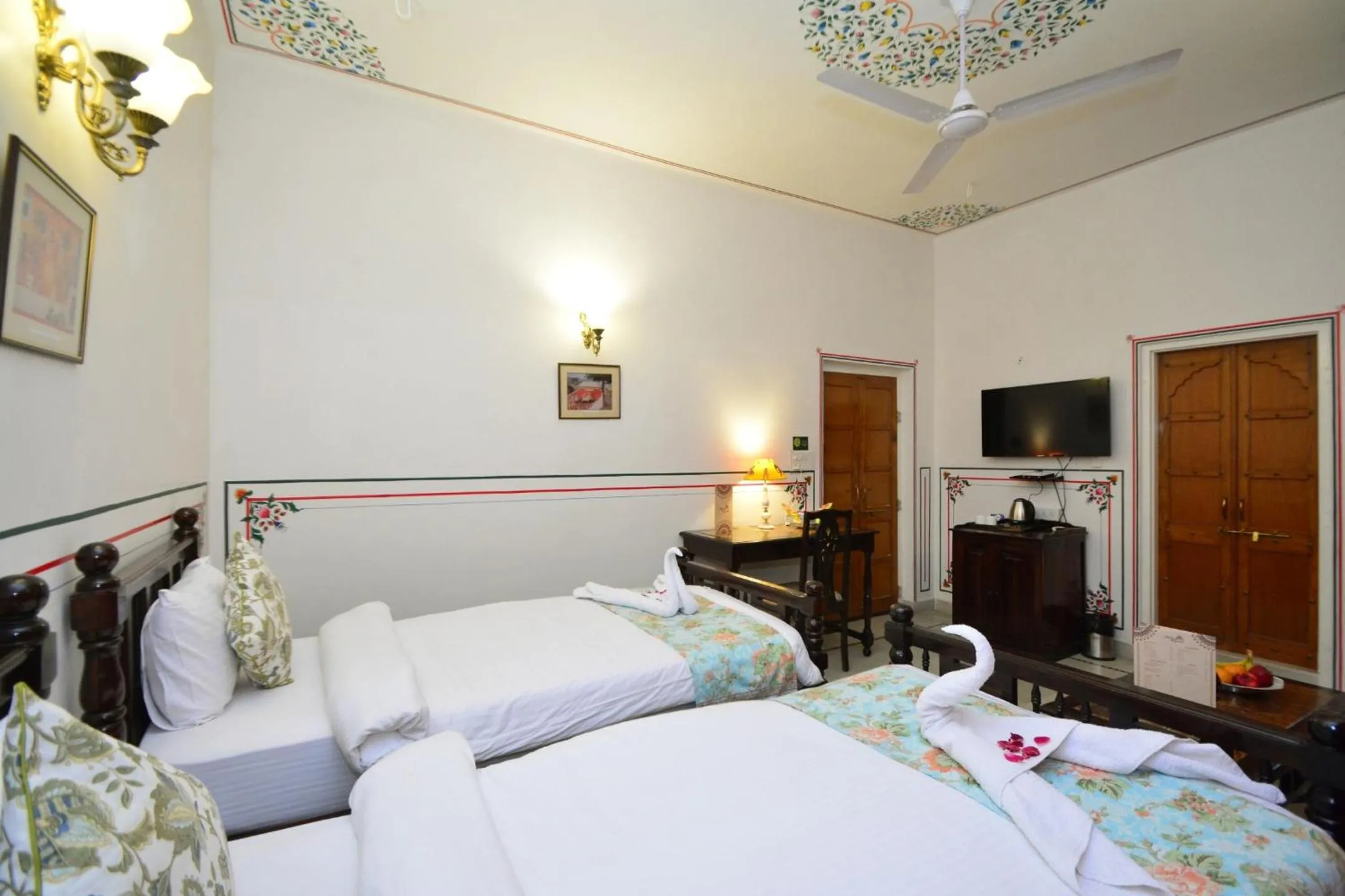 Bed in Mahal Khandela-A Heritage Hotel In Jaipur City Center