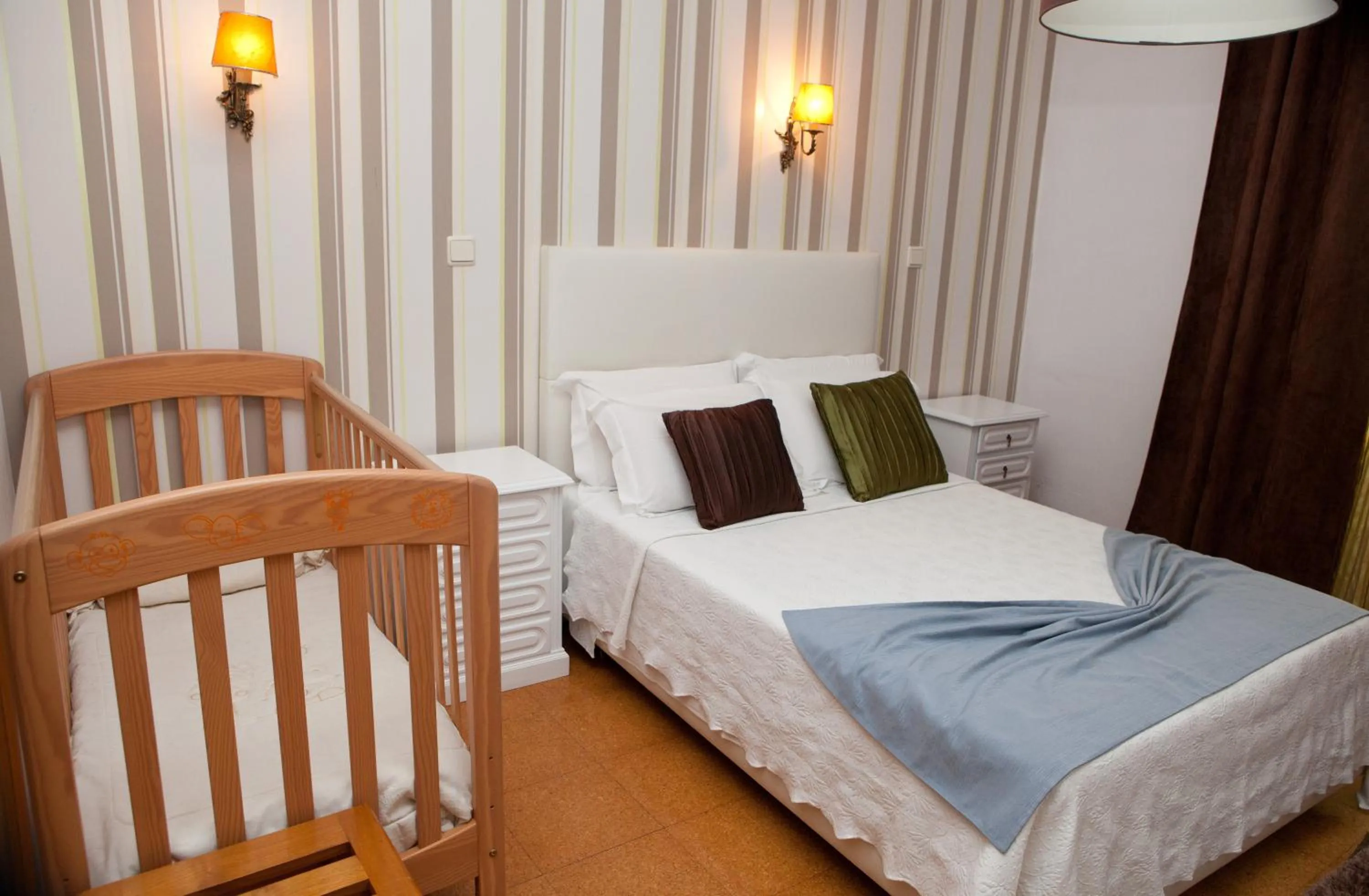 Bedroom, Bed in Solar S.Bento