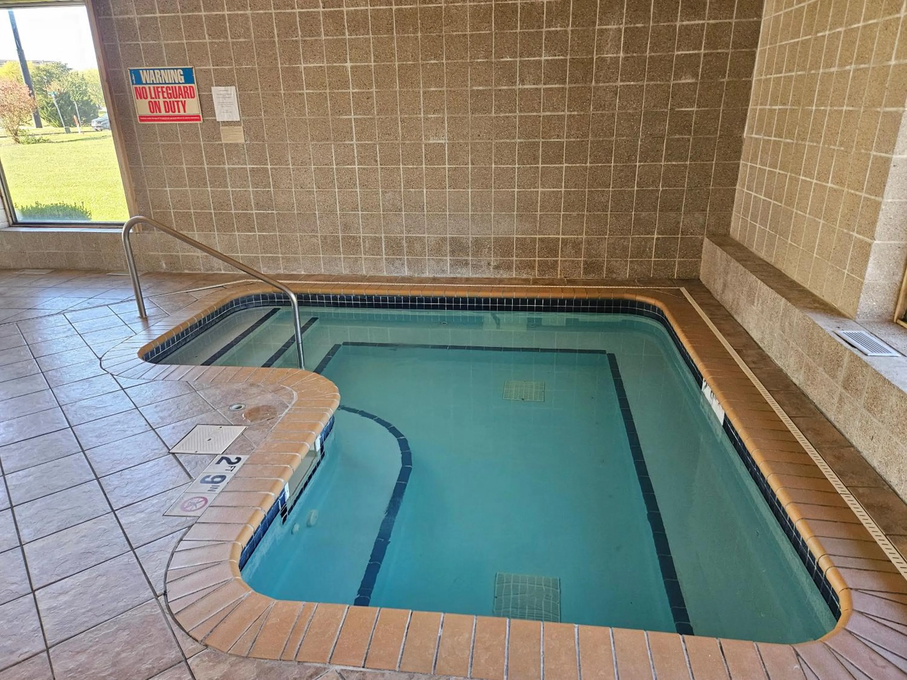 Hot Tub in Ramada by Wyndham Platte City KCI Airport