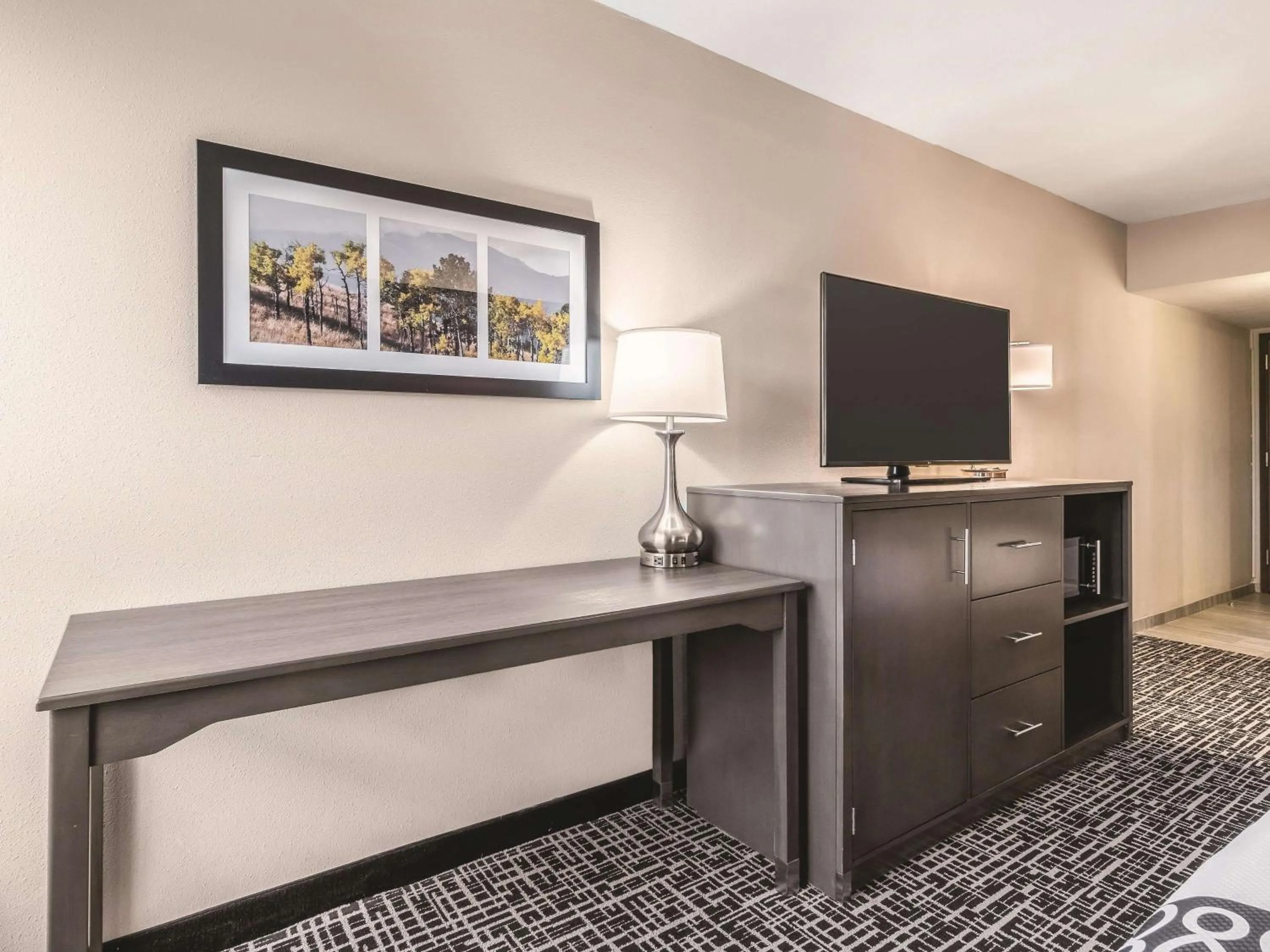 Photo of the whole room in La Quinta by Wyndham Glenwood Springs