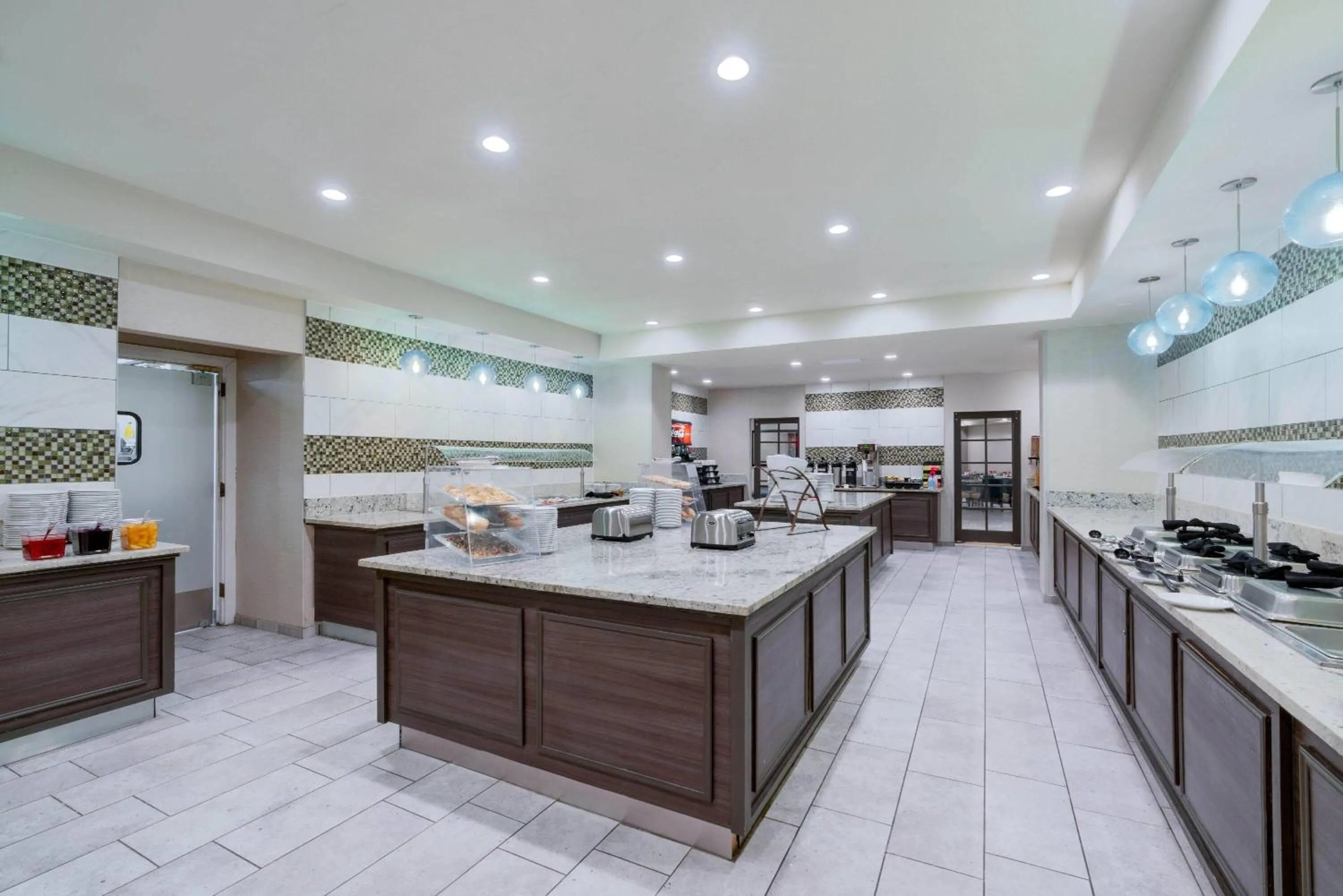 Breakfast in La Quinta by Wyndham Glenwood Springs