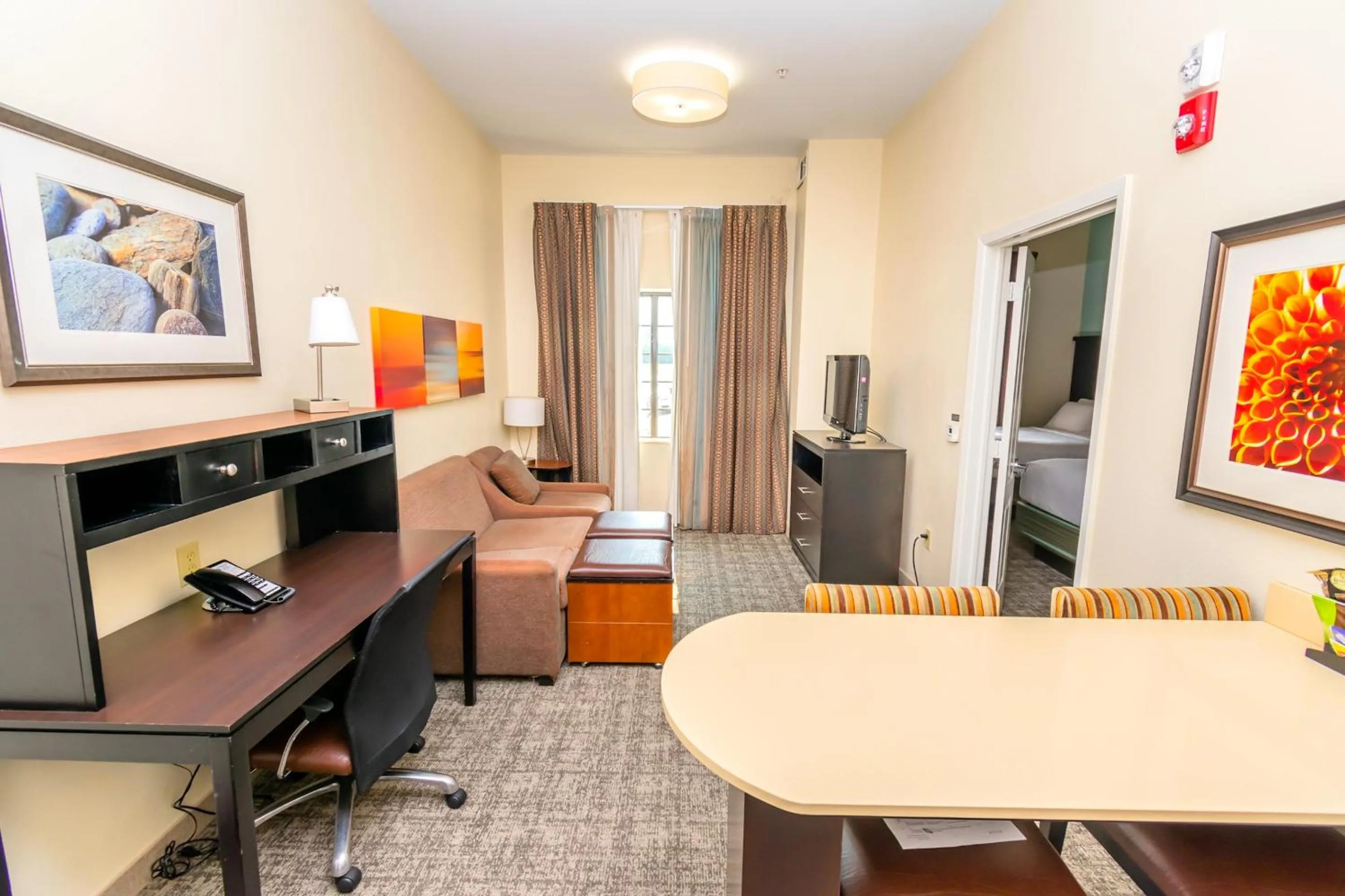 Staybridge Suites Houston - IAH Airport by IHG