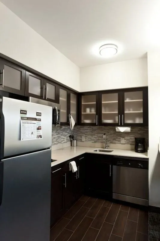 Kitchen or kitchenette in Staybridge Suites Houston - IAH Airport by IHG