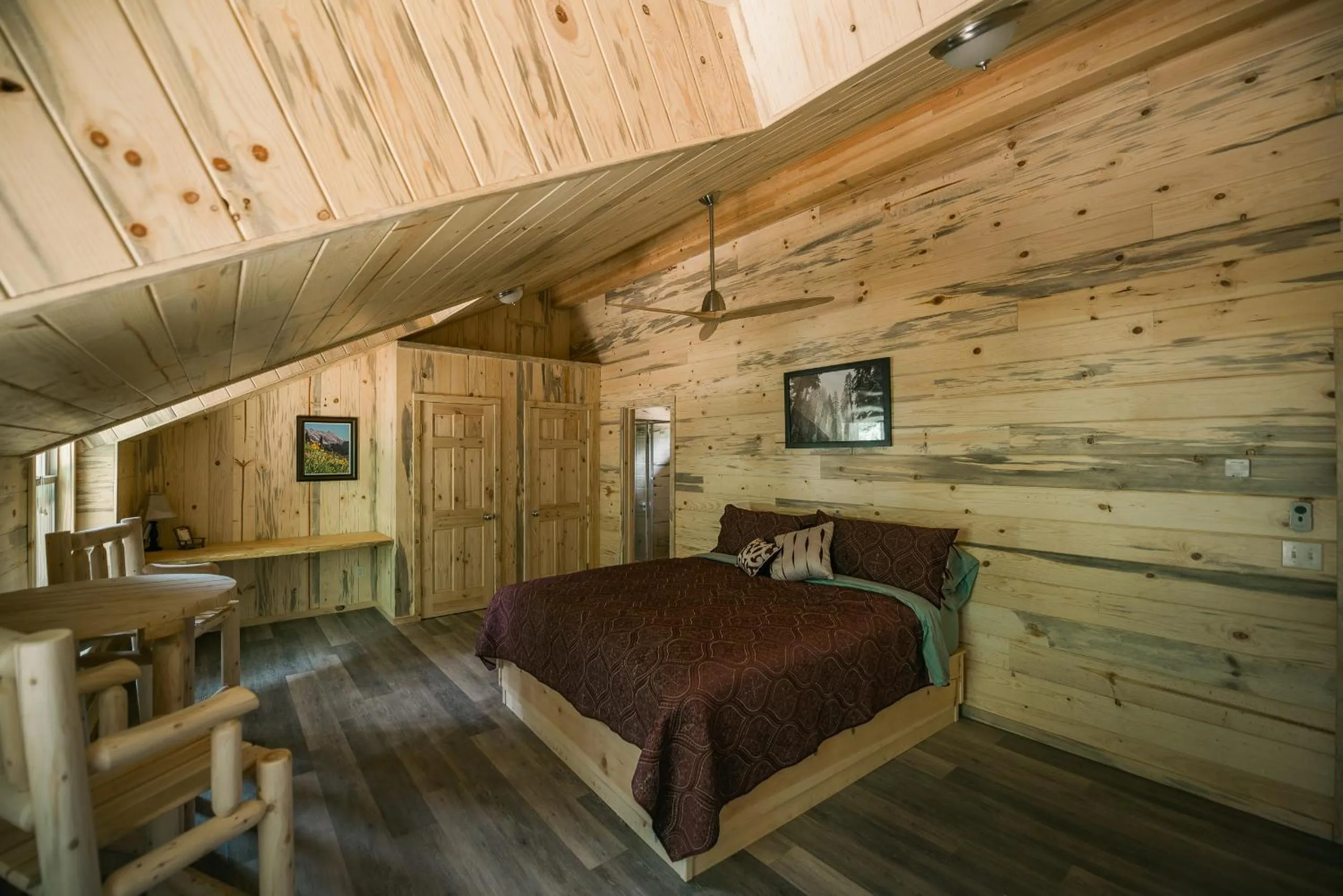 Bedroom, Bed in Silver City Mountain Resort