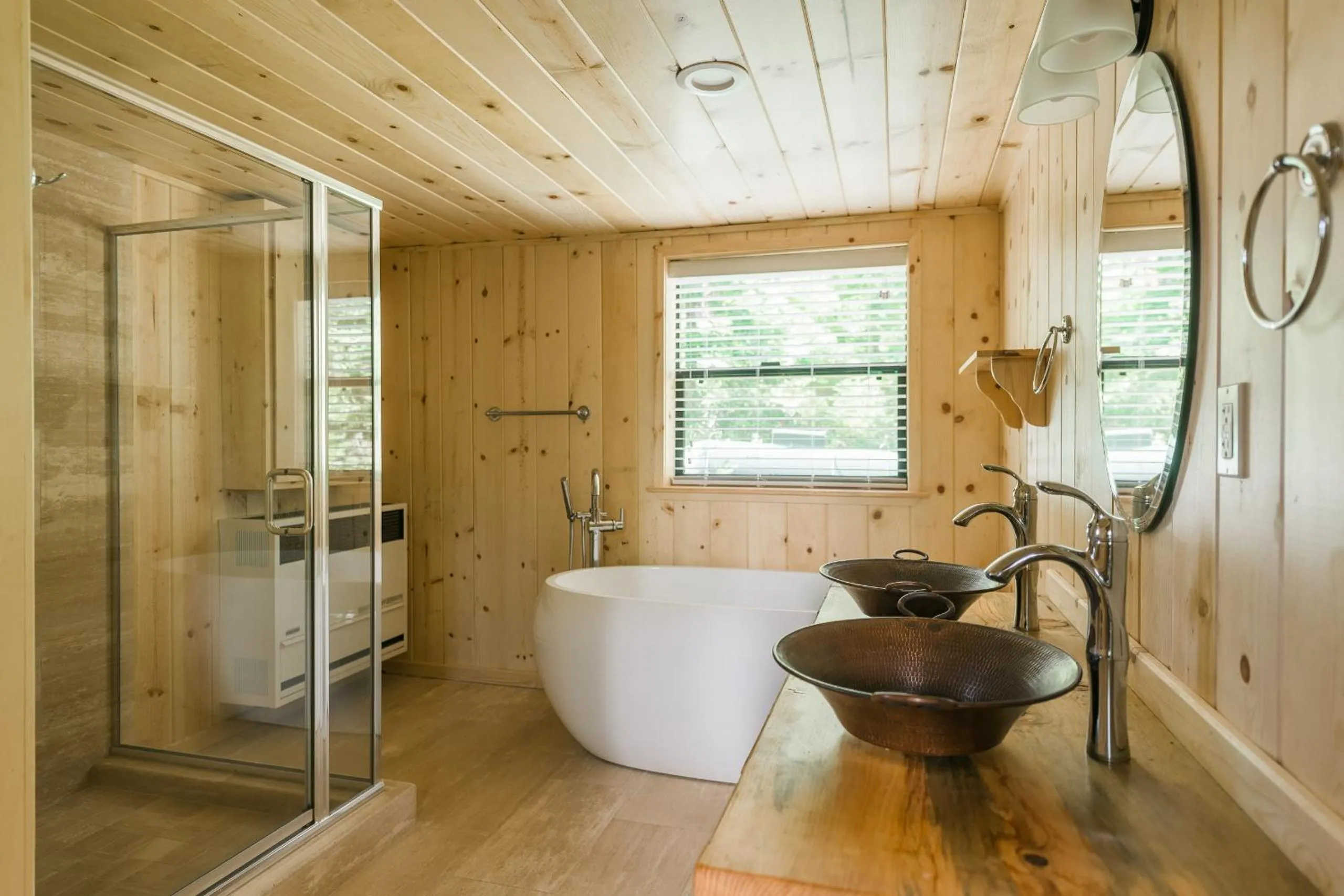 Bathroom in Silver City Mountain Resort