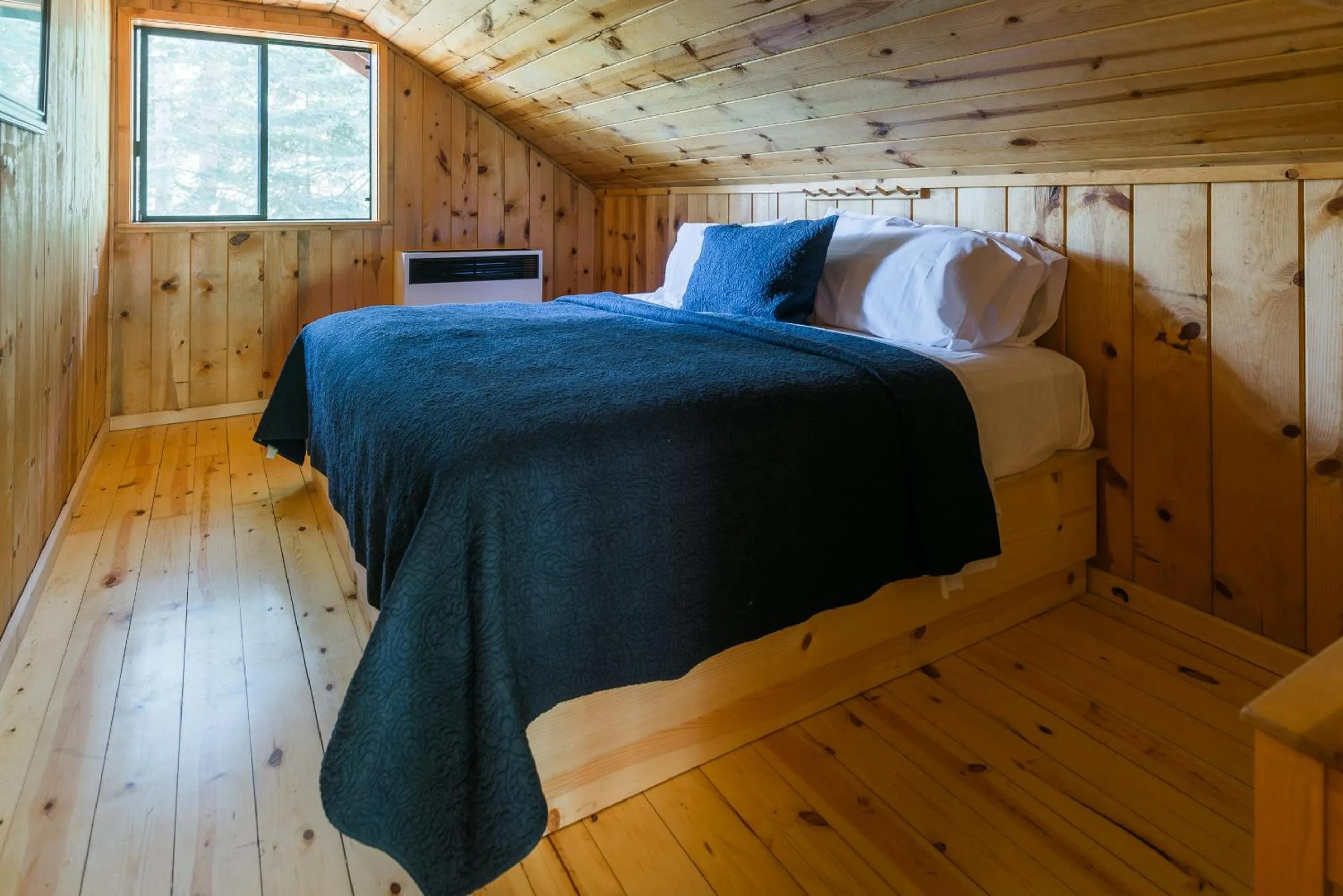 Bedroom, Bed in Silver City Mountain Resort