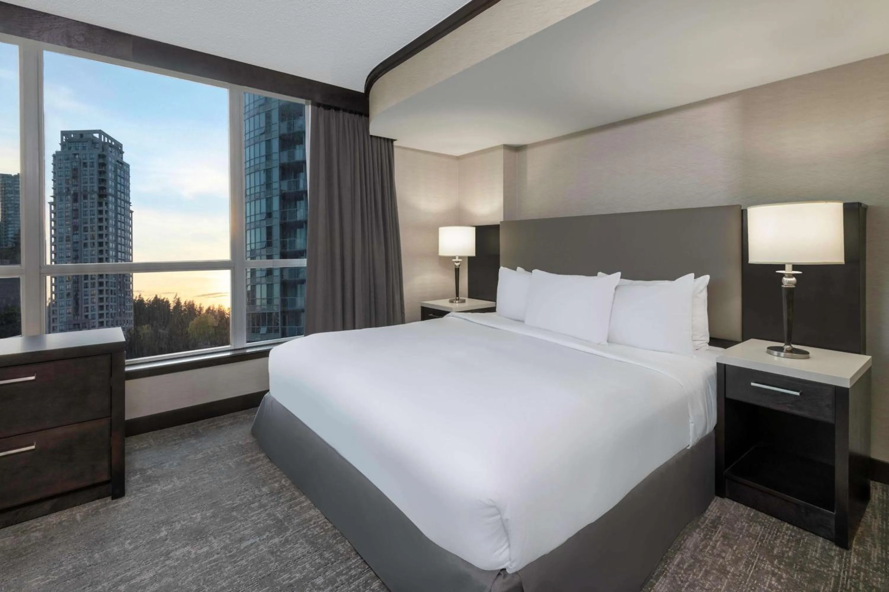 Bed in Hilton Vancouver Metrotown