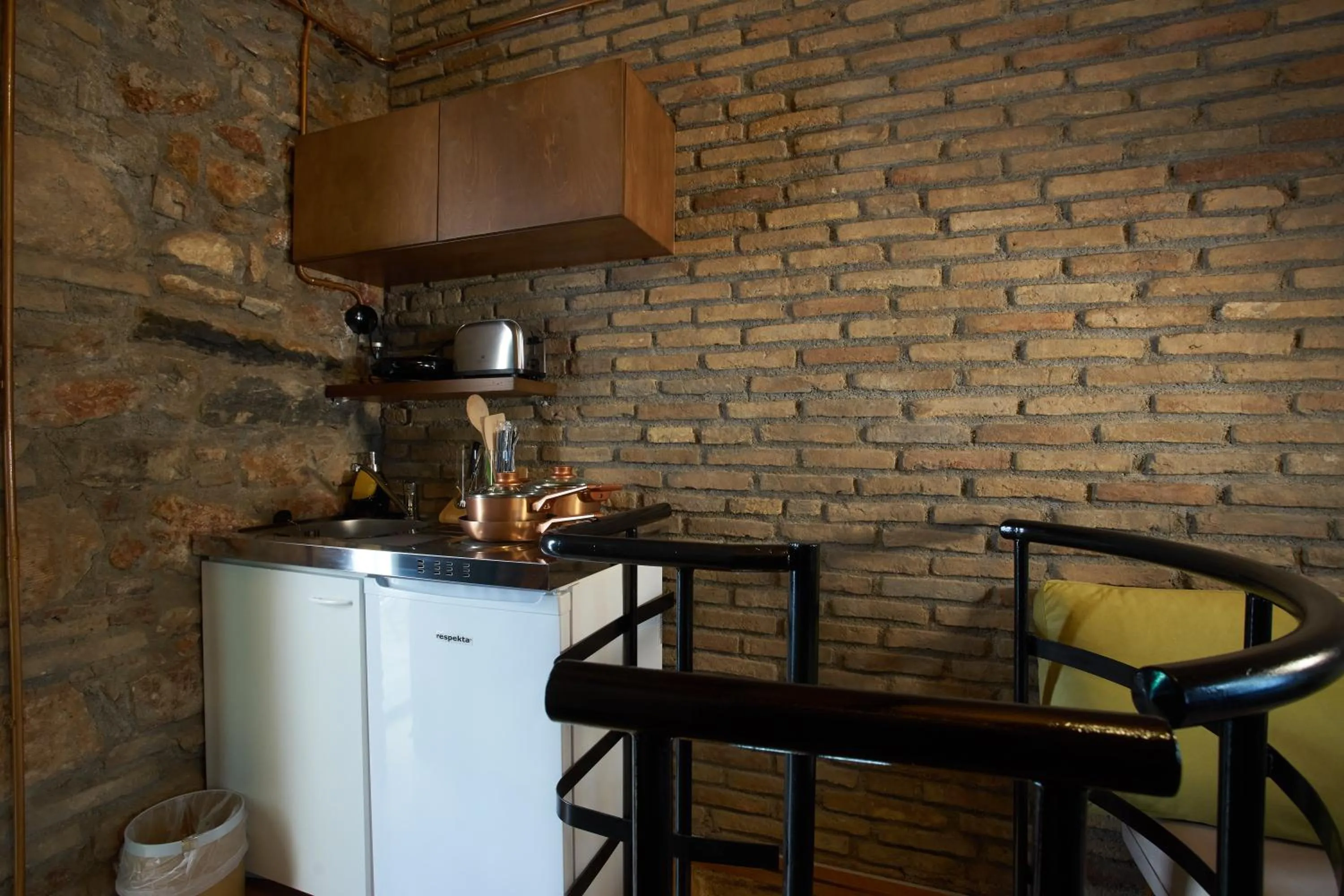 Kitchen or kitchenette in Athenian Residences