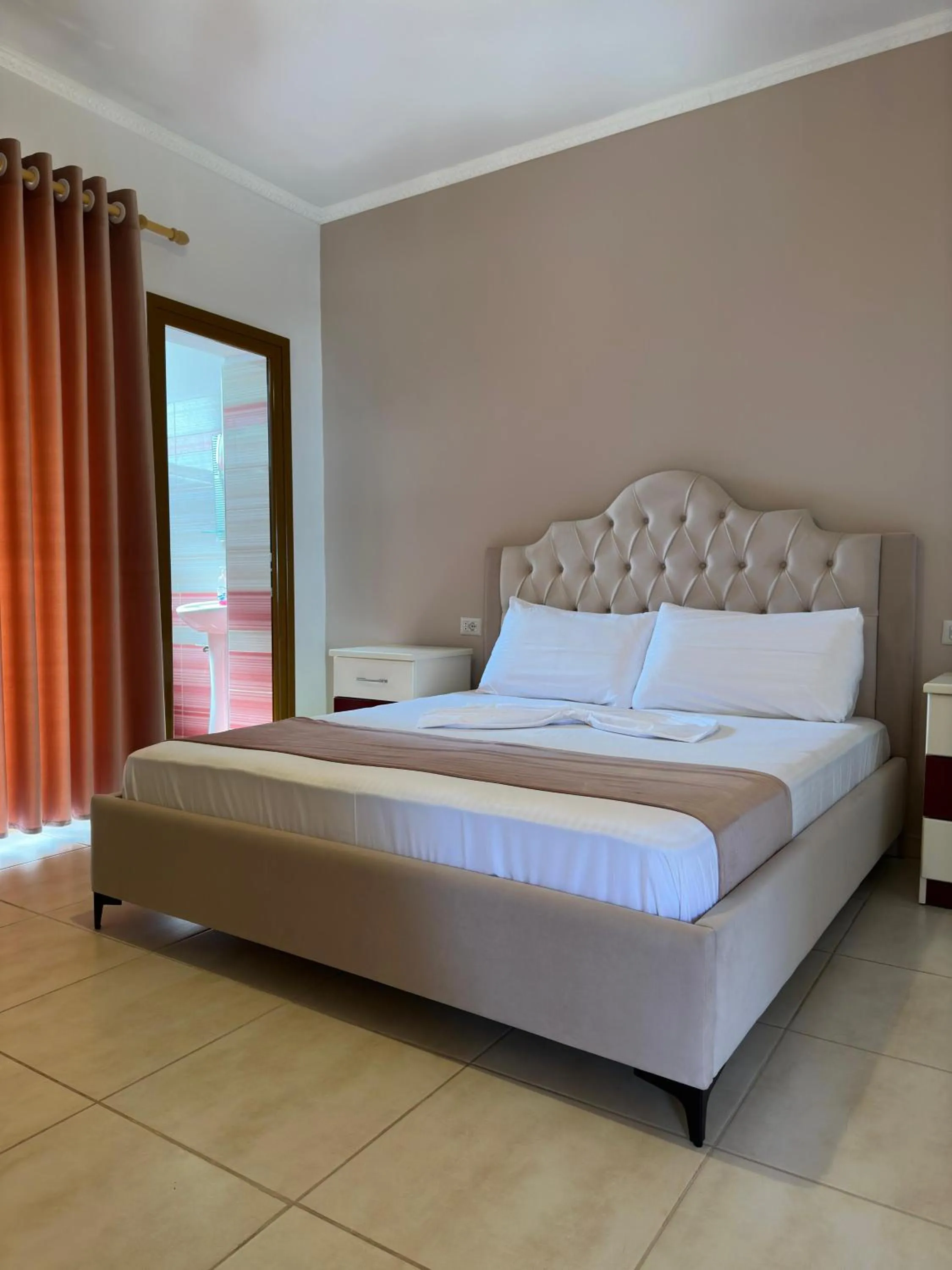 Property building, Bed in Evelina Ernild Rooms